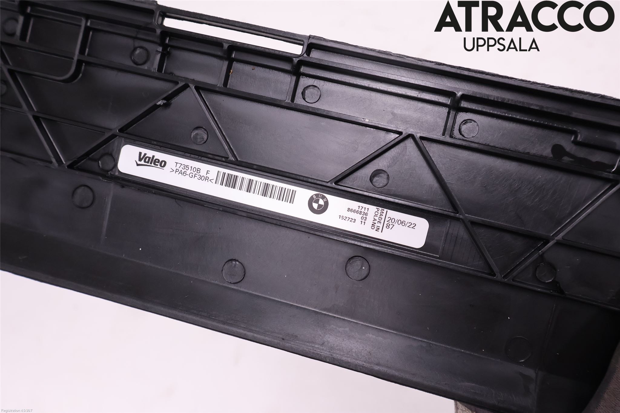 BMW 3 G20/G21/G80/G81 19- Kylarfäste-Ram-Balk