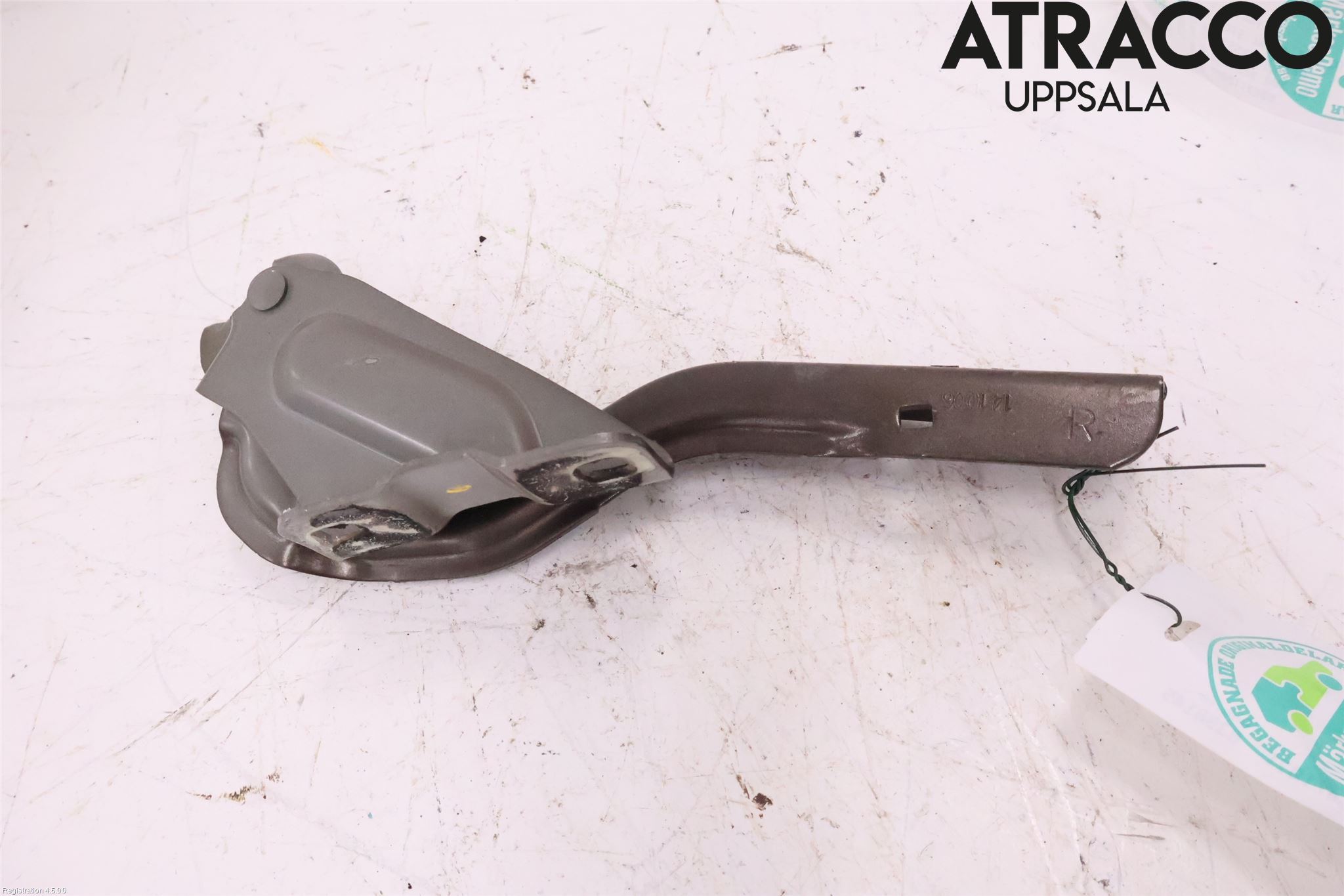 Nissan PULSAR Huvgångjärn