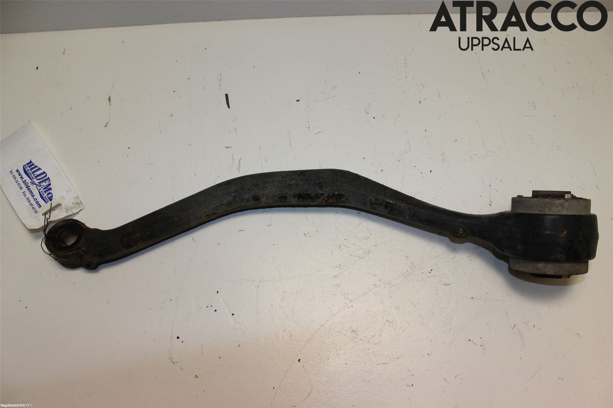 BMW X3 E83     03-10 Bärarm Fram Undre Hö