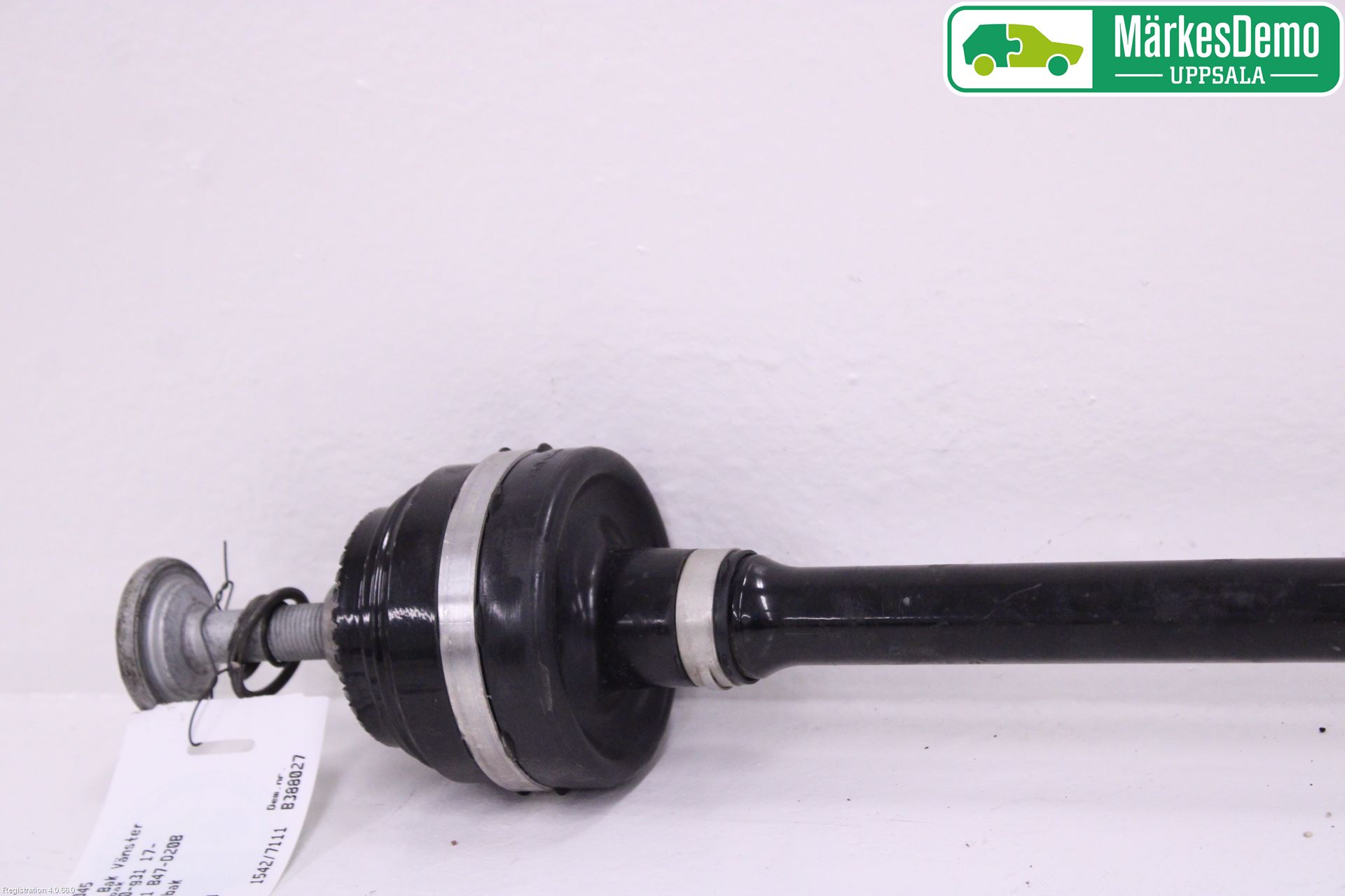 BMW 5 G30/G31/F90 17-23 Drivaxel Bak Vänster