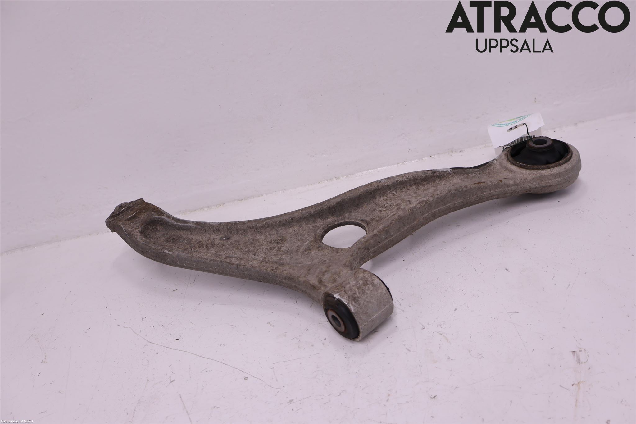 Hyundai i40 08-15 Bärarm Fram Undre Vä