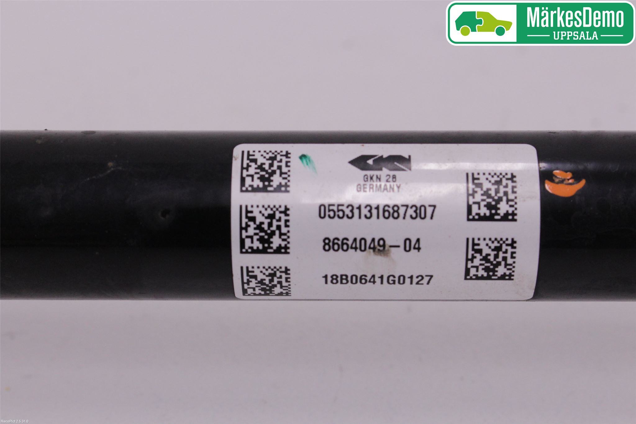 BMW 5 G30/G31/F90 17-23 Drivaxel Bak Vänster