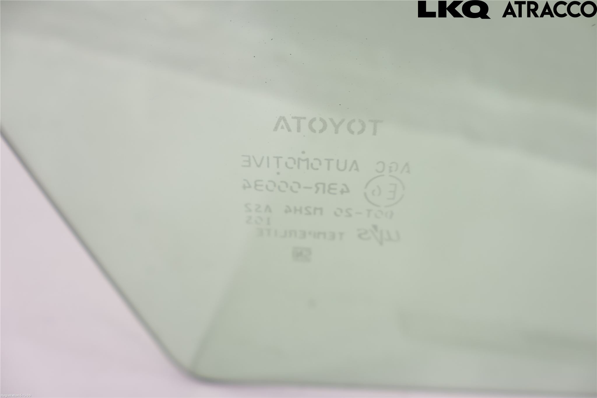 Toyota RAV4 19- Dörruta Fram Höger