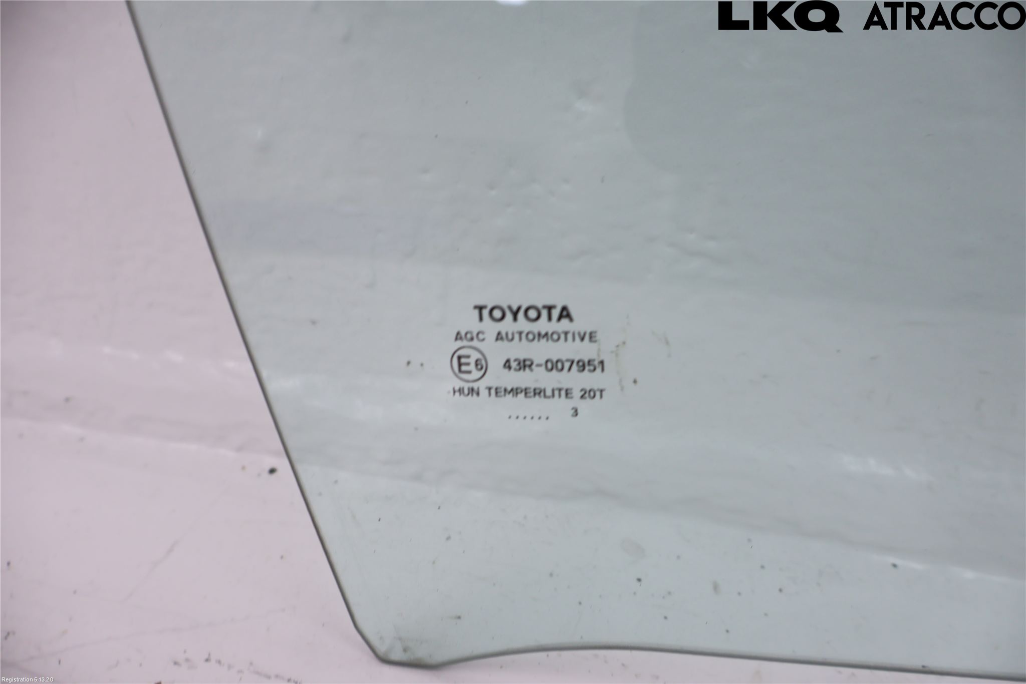Toyota YARIS CROSS XP21 21- Dörruta Fram Höger