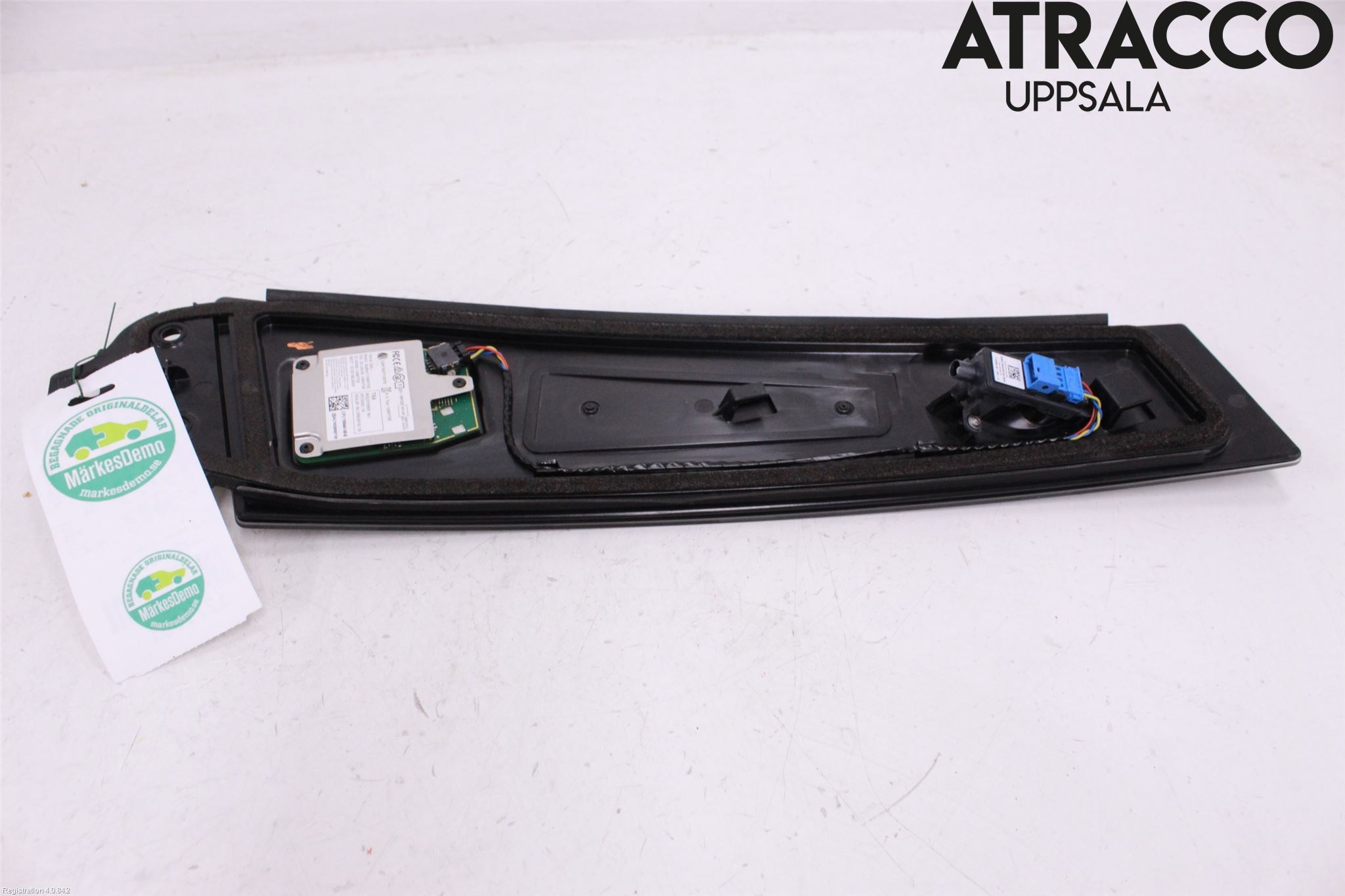 Tesla MODEL 3 17- List Hö