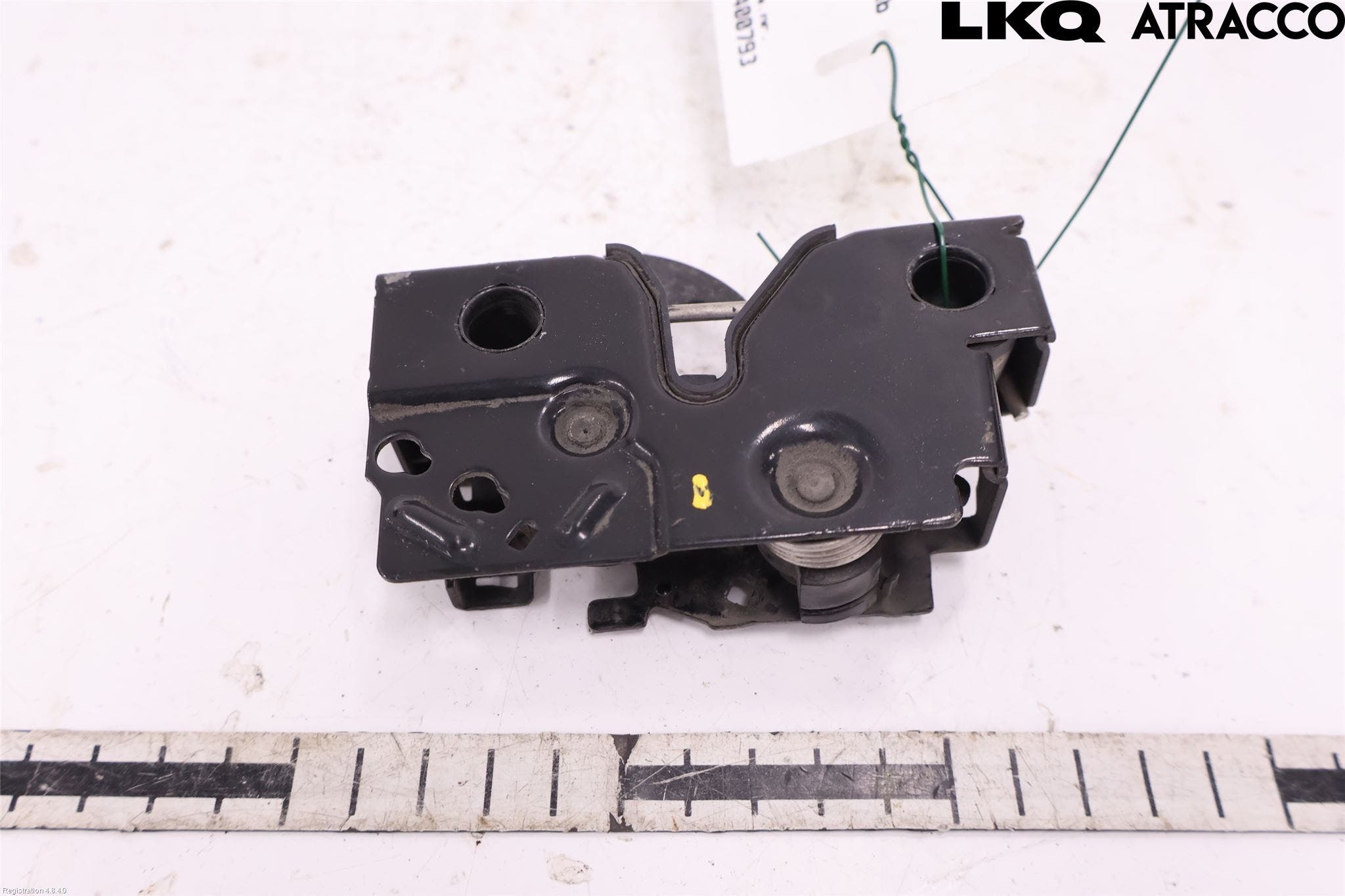 Volkswagen VW PASSAT 15-19 Huvlås