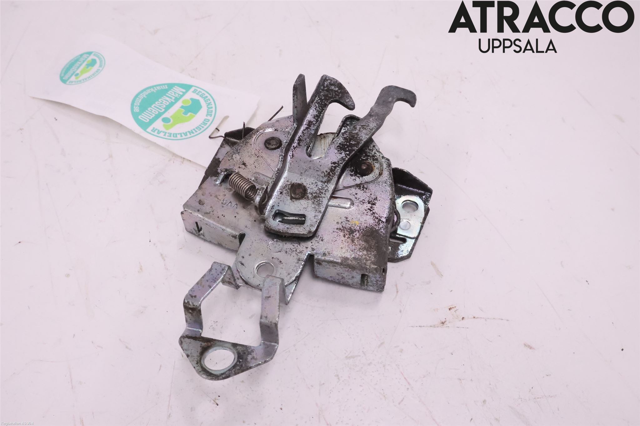 Mitsubishi L200 06-15 Huvlås