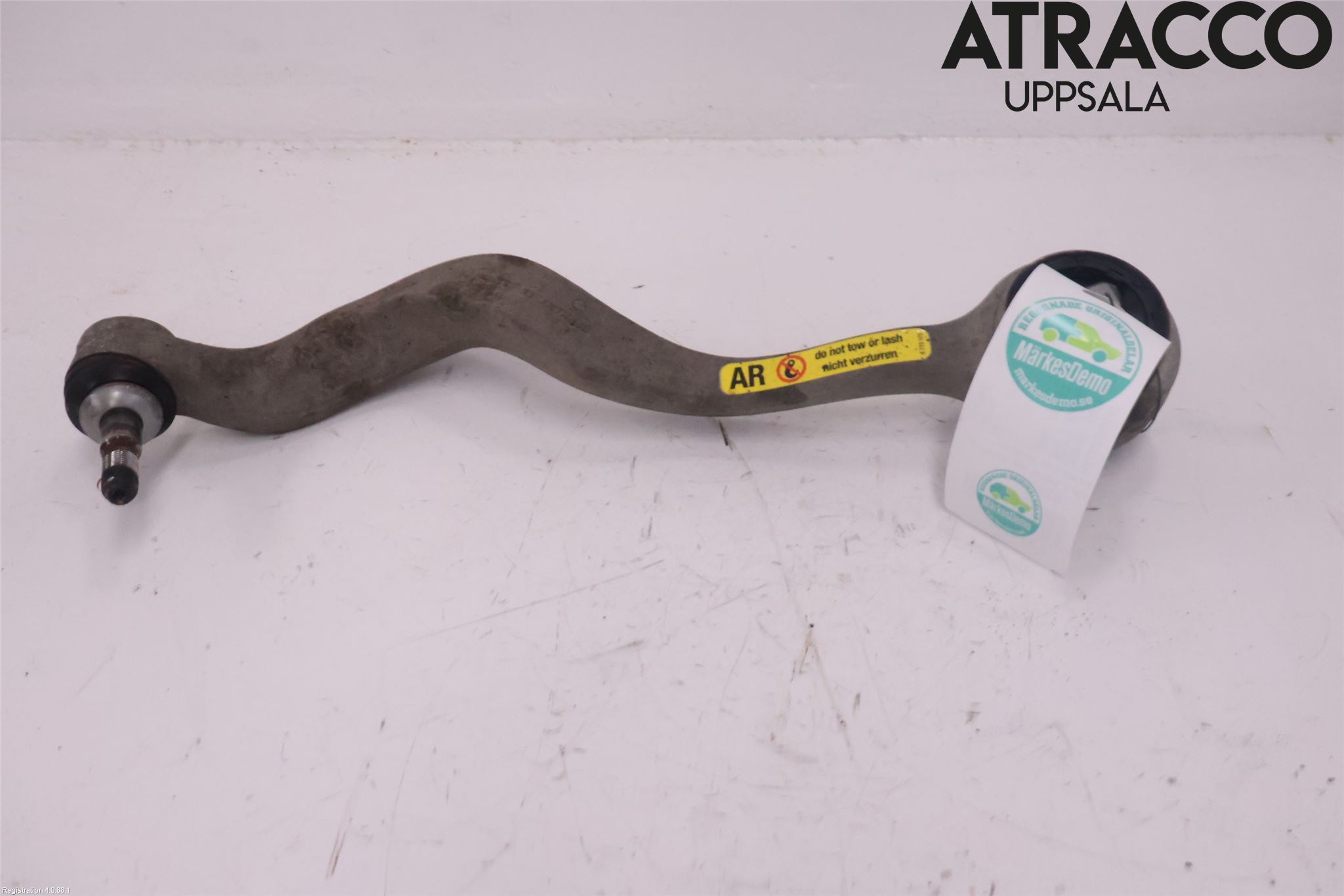 BMW 5 E60/61 Sed/Tou 02-10 Bärarm Fram Undre Hö