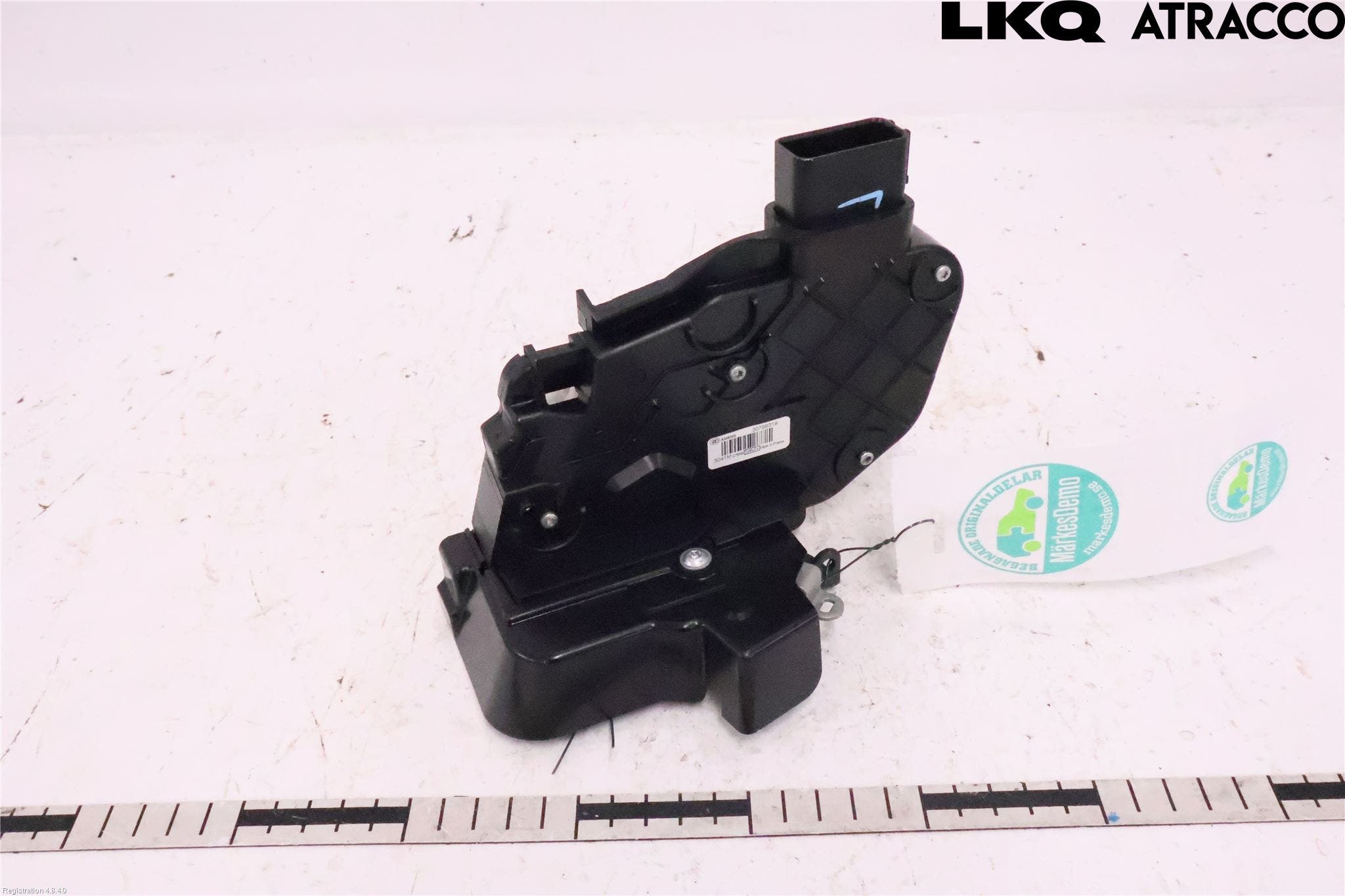 Volvo XC60 09-13 Låskista-Dörrlås