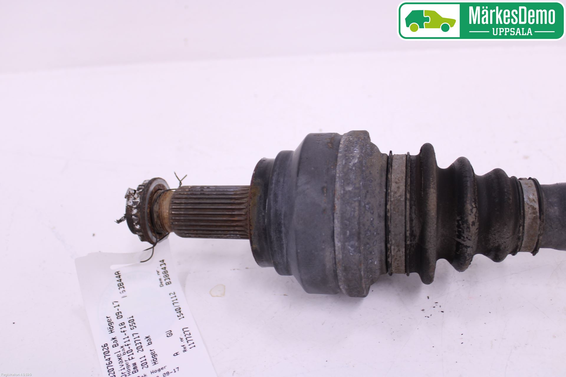 BMW 5 F10/F11/F18 09-17 Drivaxel Bak Höger
