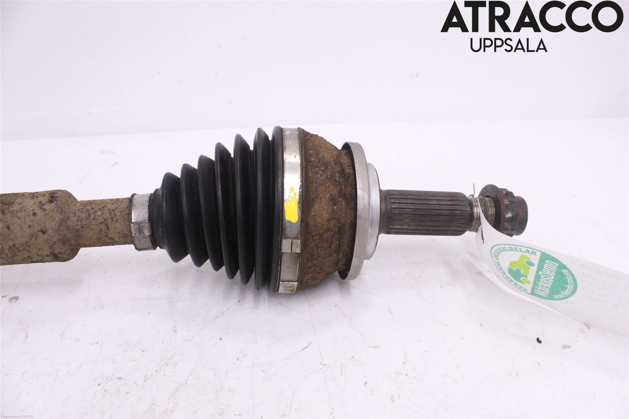 Lexus CT 200h Drivaxel Fram Höger