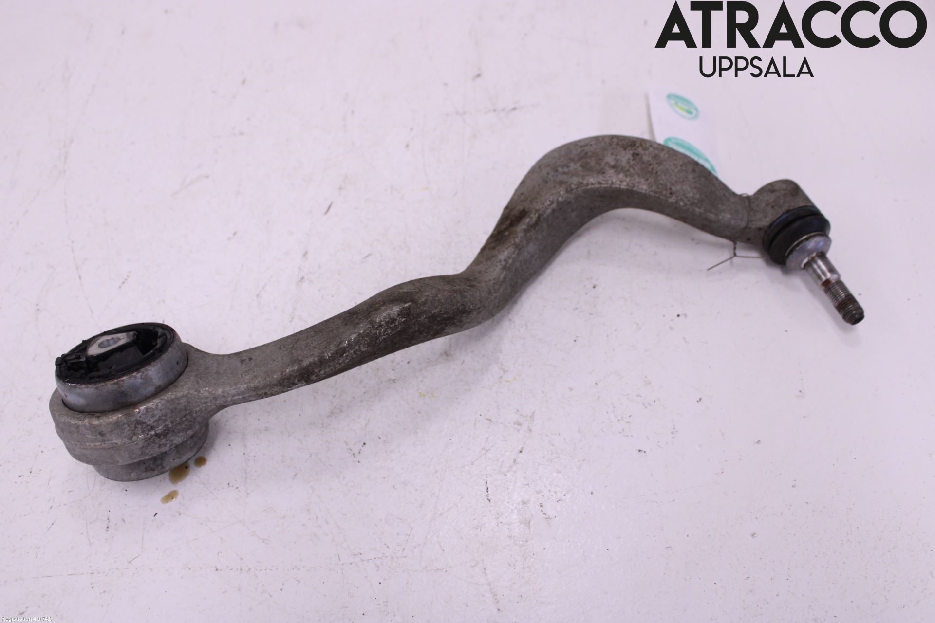 BMW 7 E65/66    00-08 Bärarm Fram Undre Hö