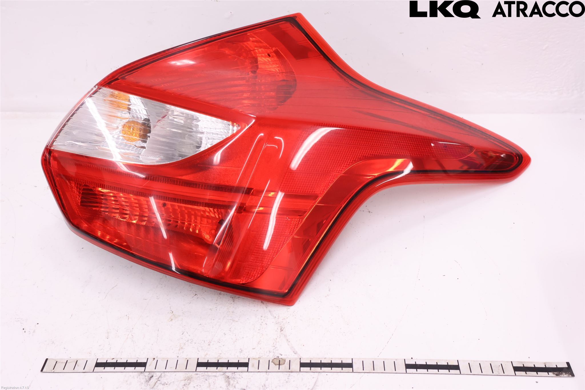 Ford FOCUS 11-14 Bakljus Höger