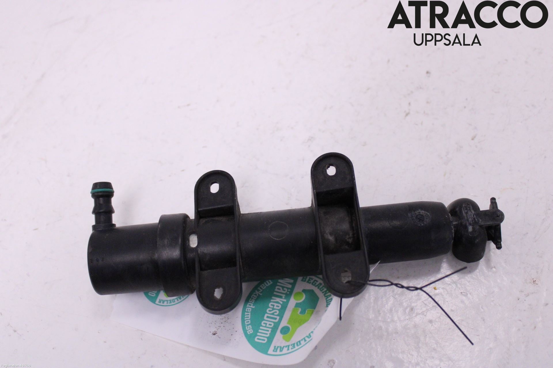 Skoda SUPERB 09-15 Spolarmunstycke Strålkastare