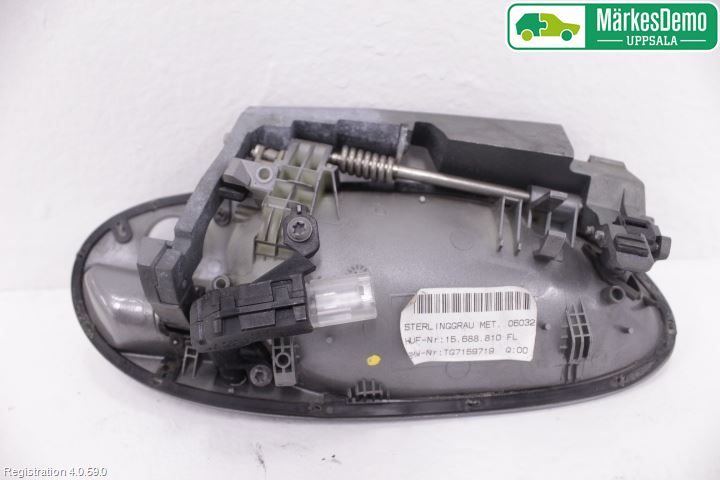 BMW 7 E65/66    00-08 Dörrhandtag Yttre Vä