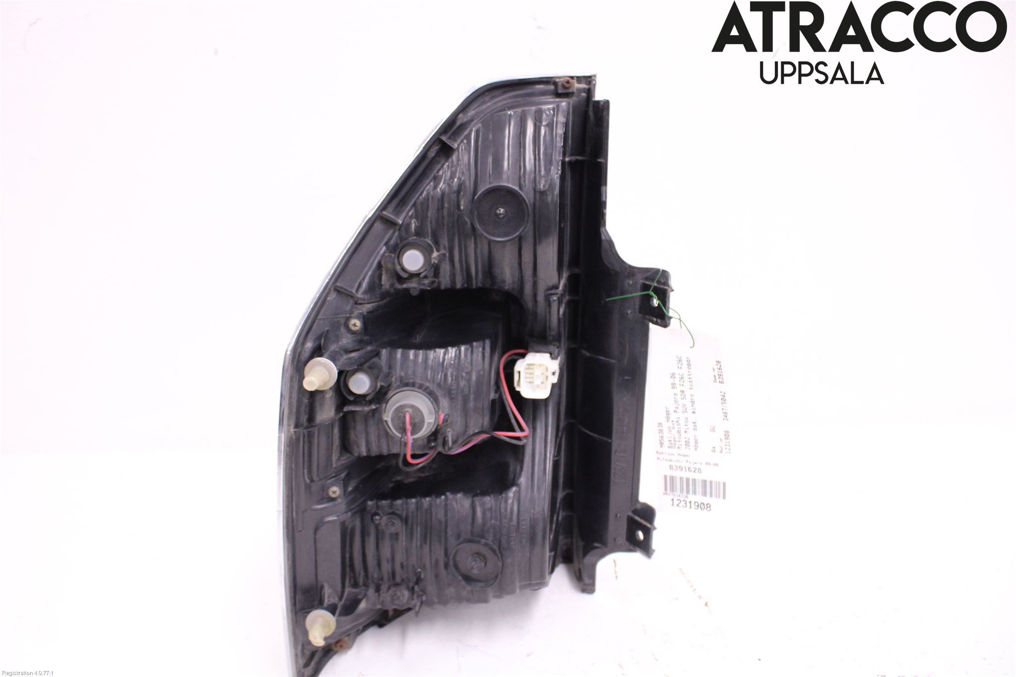 Mitsubishi PAJERO  99-06 Bakljus Höger