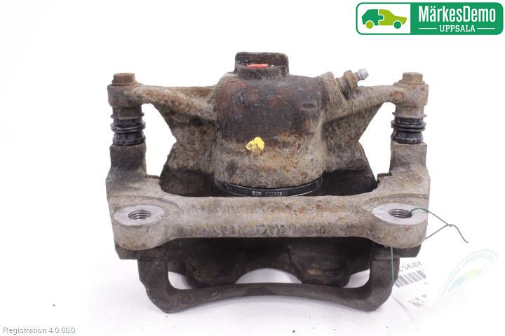 Volkswagen VW PASSAT 15-19 Bromsok Fram Höger