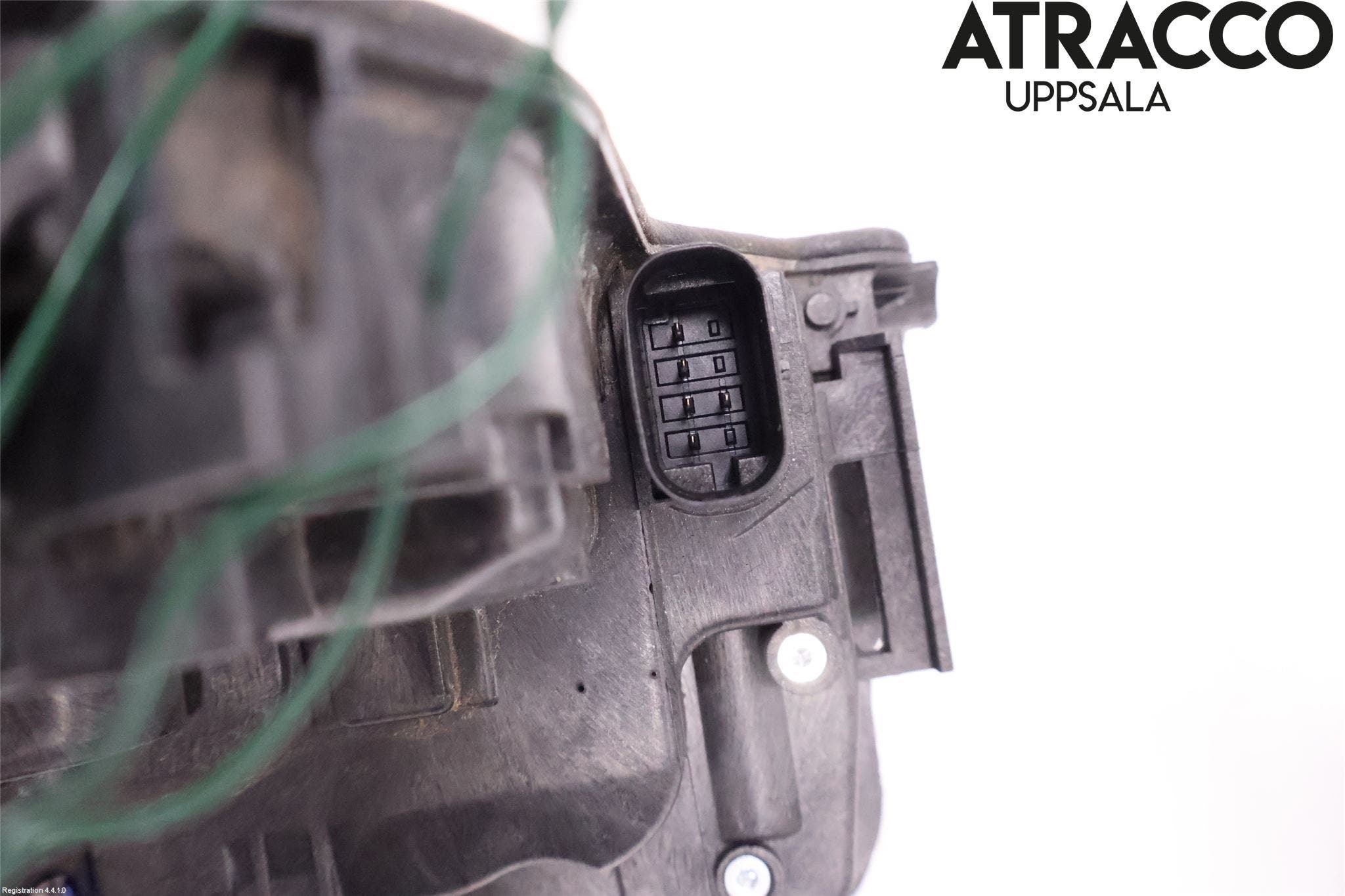 BMW X3 G01 18- Låskista-Dörrlås