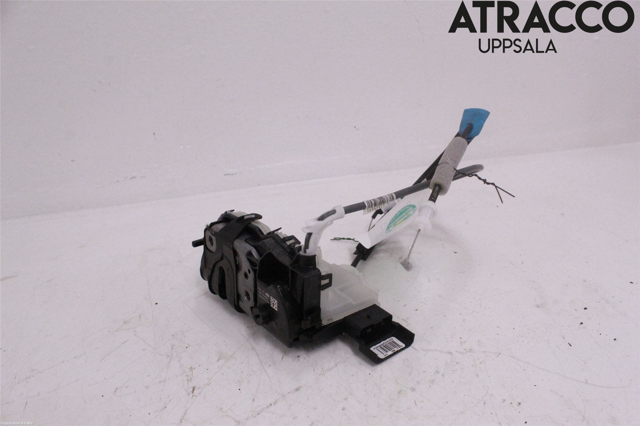 Opel COMBO E 19- Låskista-Dörrlås