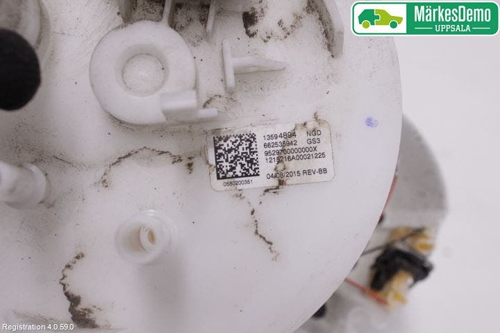 Opel ASTRA J 10-15 Bränsle Insppump Bensin