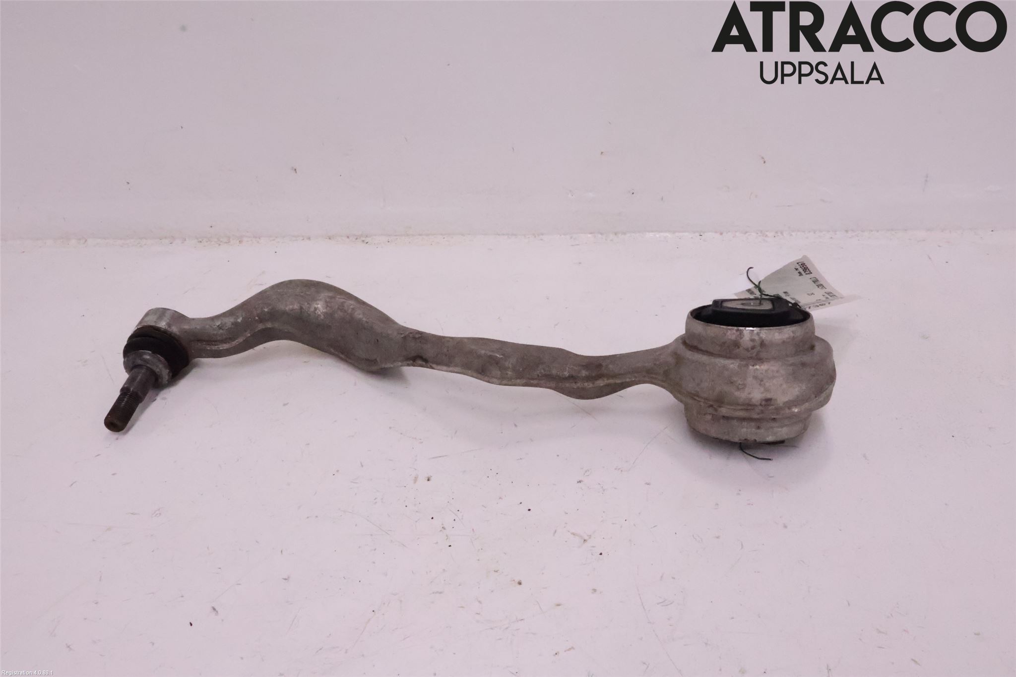 BMW 1 E87/81 5D/3D 03-11 Bärarm Fram Undre Vä