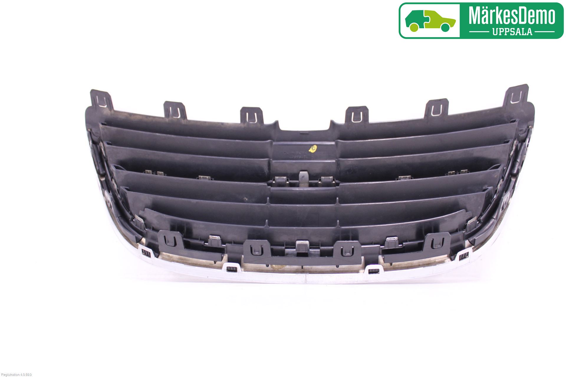Saab 9-5     06-10 Grilldel Mitt