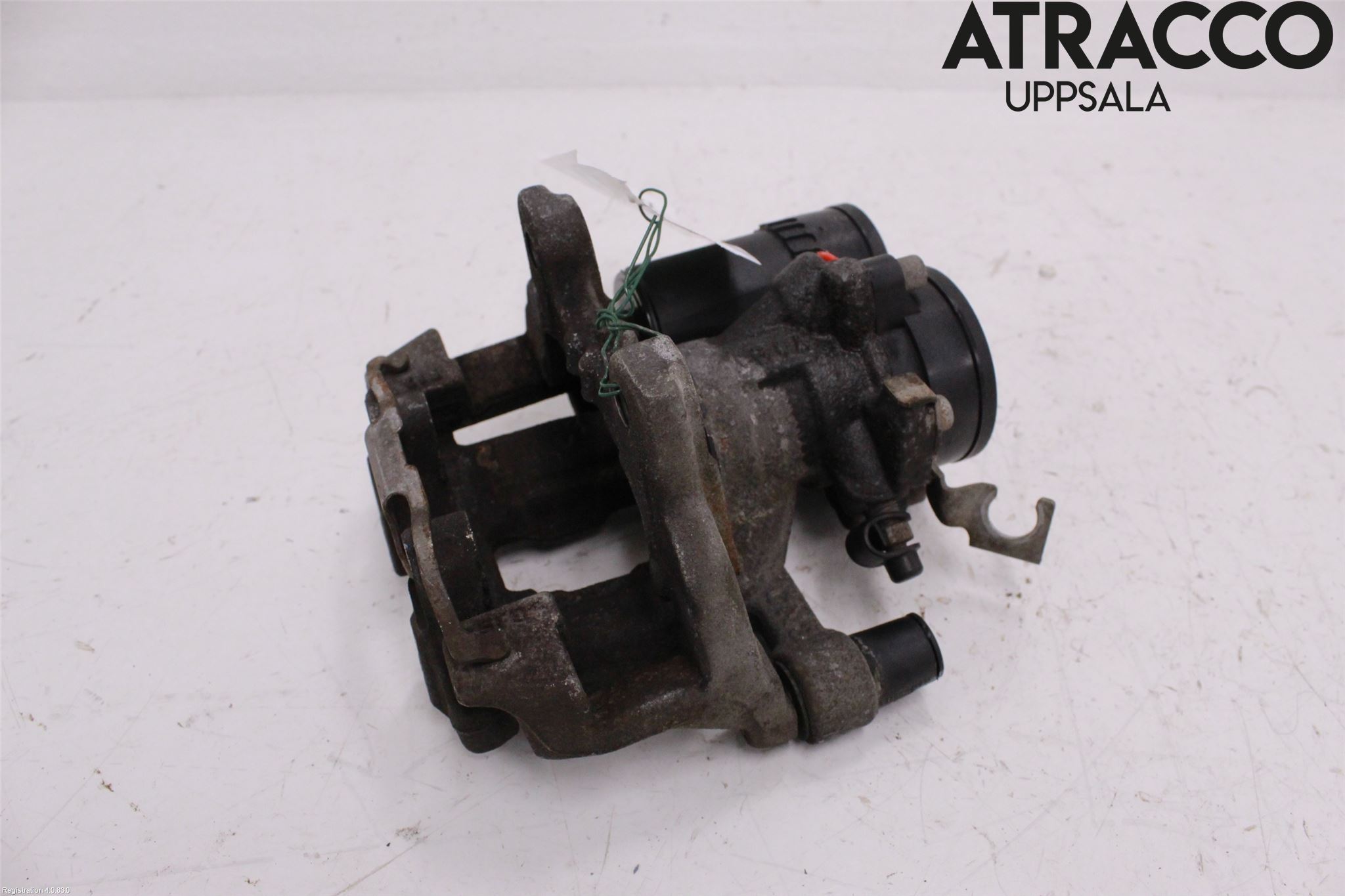 BMW X1 F48 15-22 Bromsok Bak Vänster