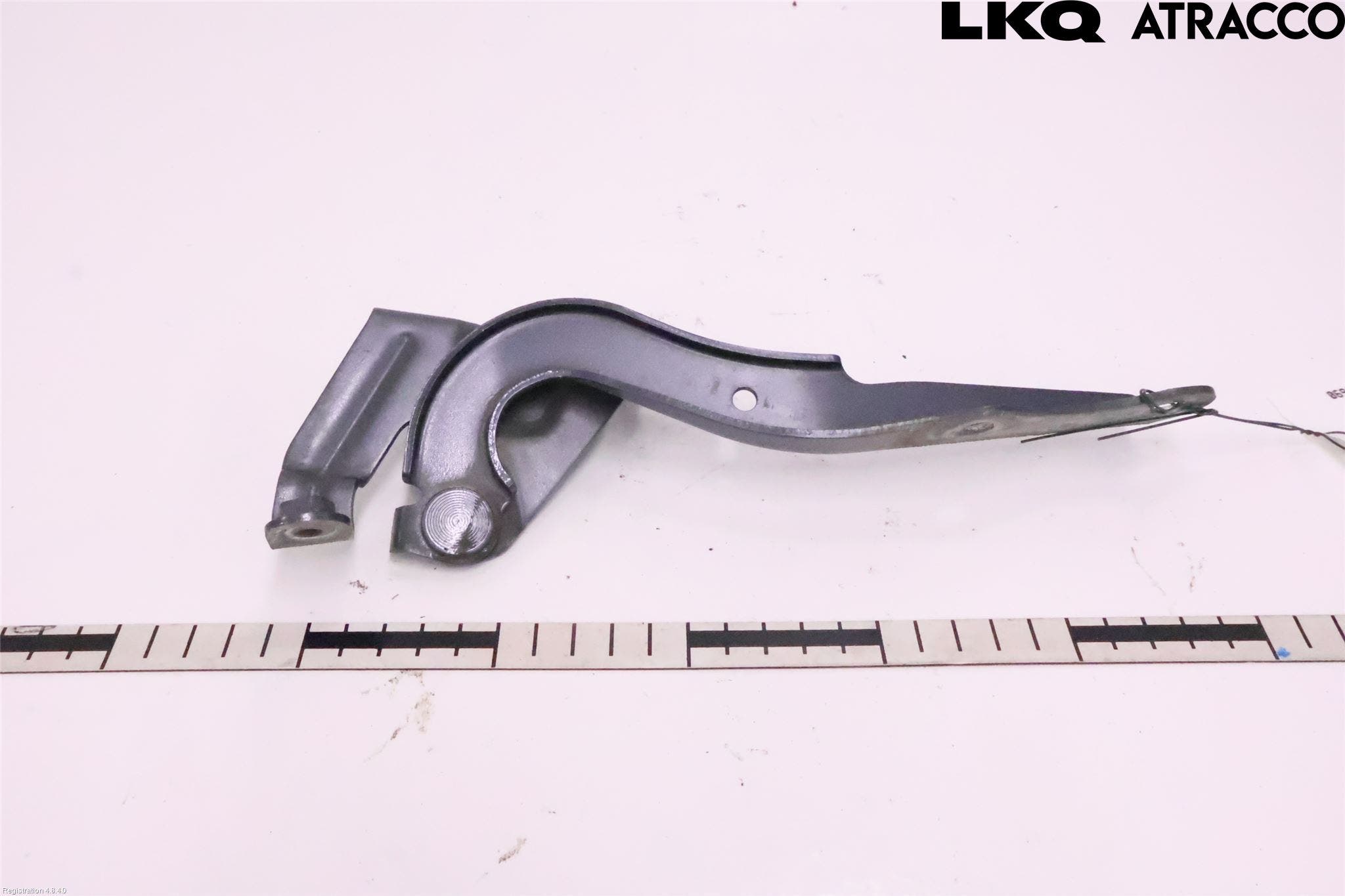 Toyota AVENSIS 09-15 Huvgångjärn