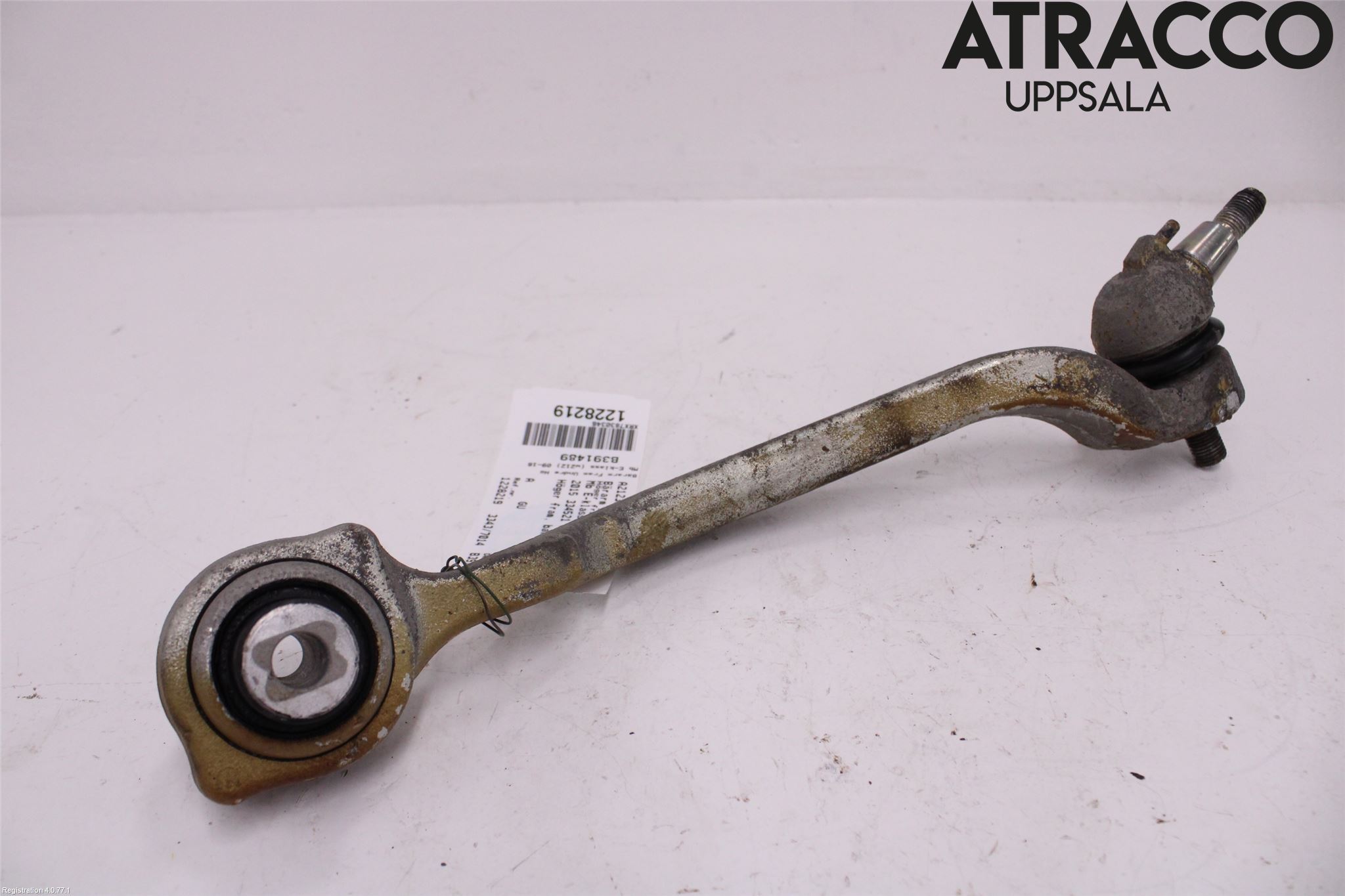 Mercedes-Benz MB E-KLASS (W212) 09-16 Bärarm Fram Undre Hö