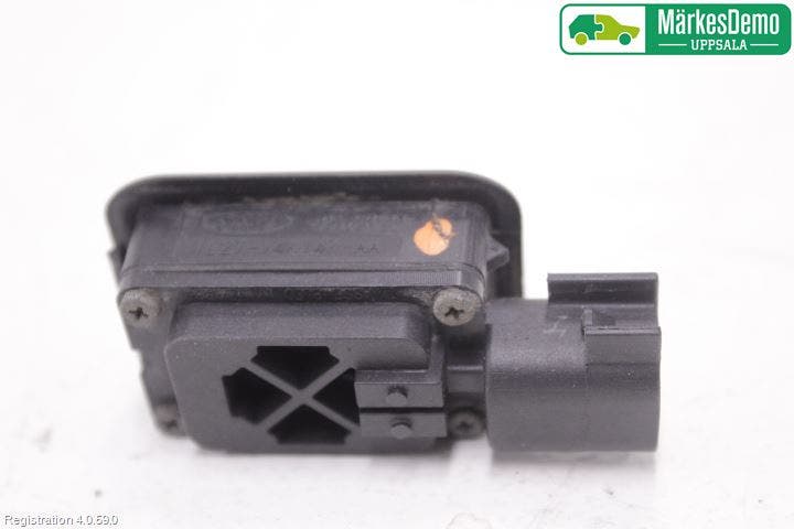 Landrover LAND ROVER RANGE ROVER EVOQUE (L538) 11-18 Strömställare Baklucka