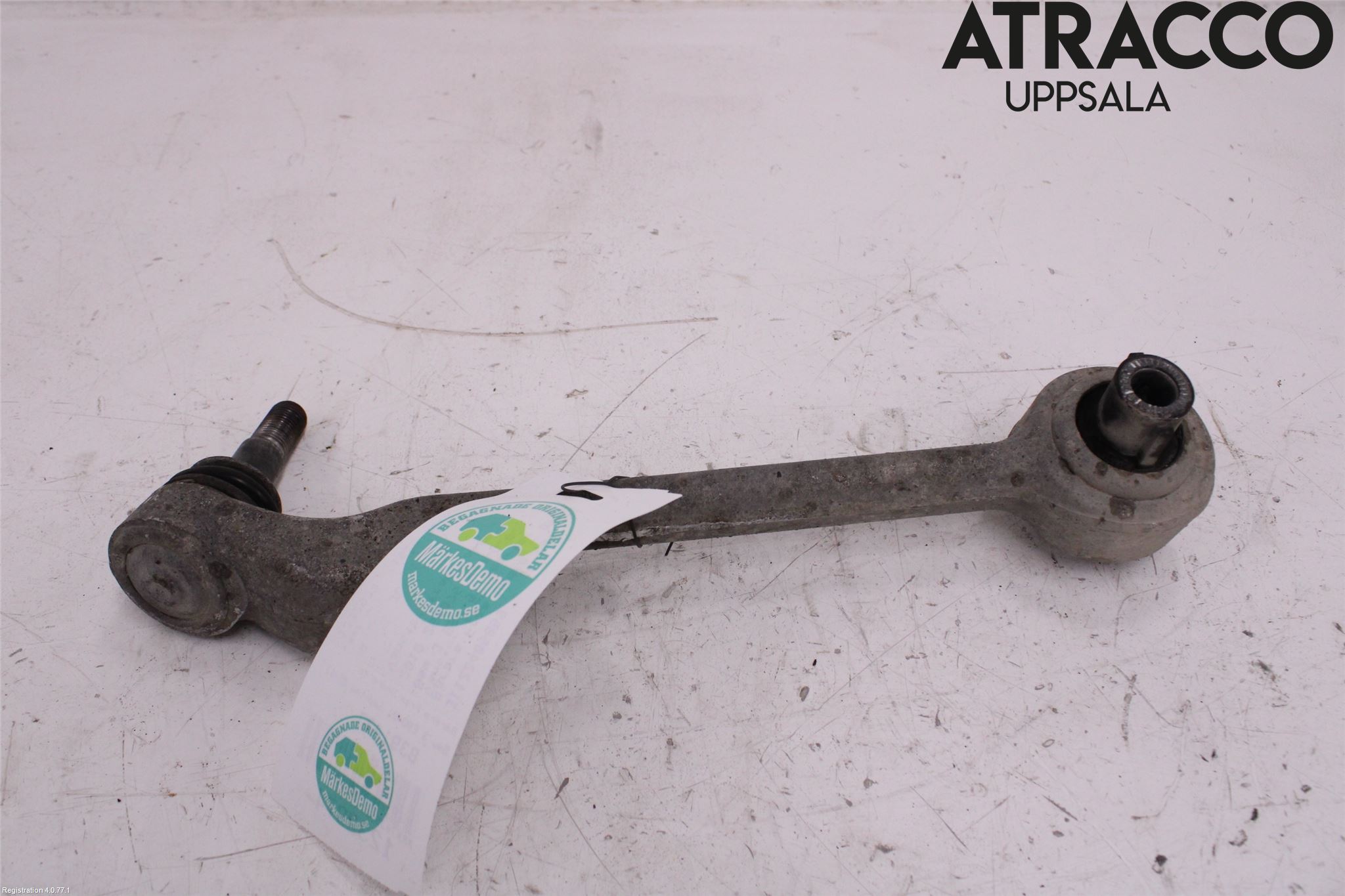 BMW 3 E90/91 SED/TOU 05-12 Bärarm Fram Undre Vä