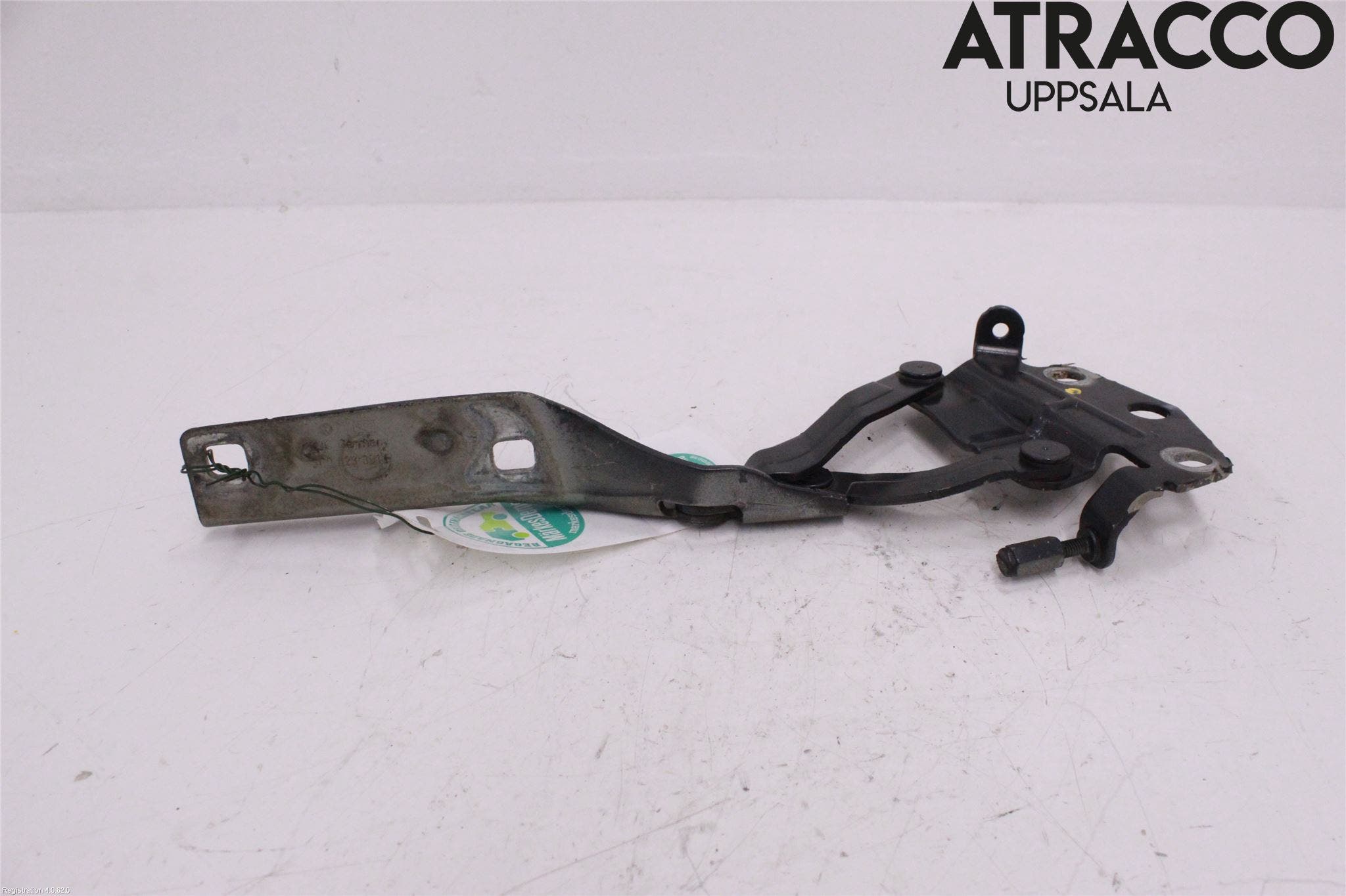 Volkswagen VW PASSAT 05-11 Huvgångjärn