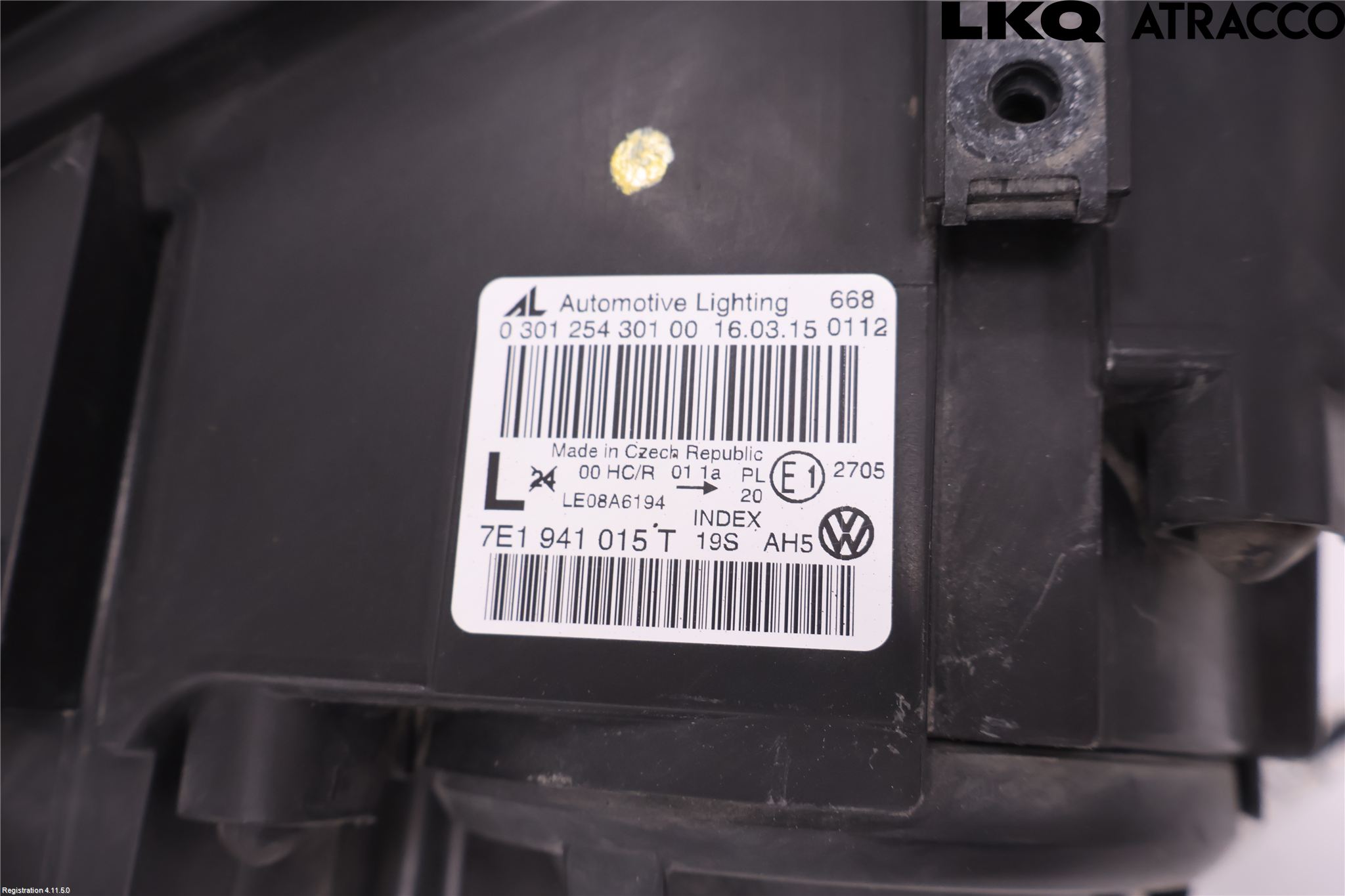 Volkswagen VW TRANSP/CARAVELLE (T5) 04-15 Strålkastare Vänster
