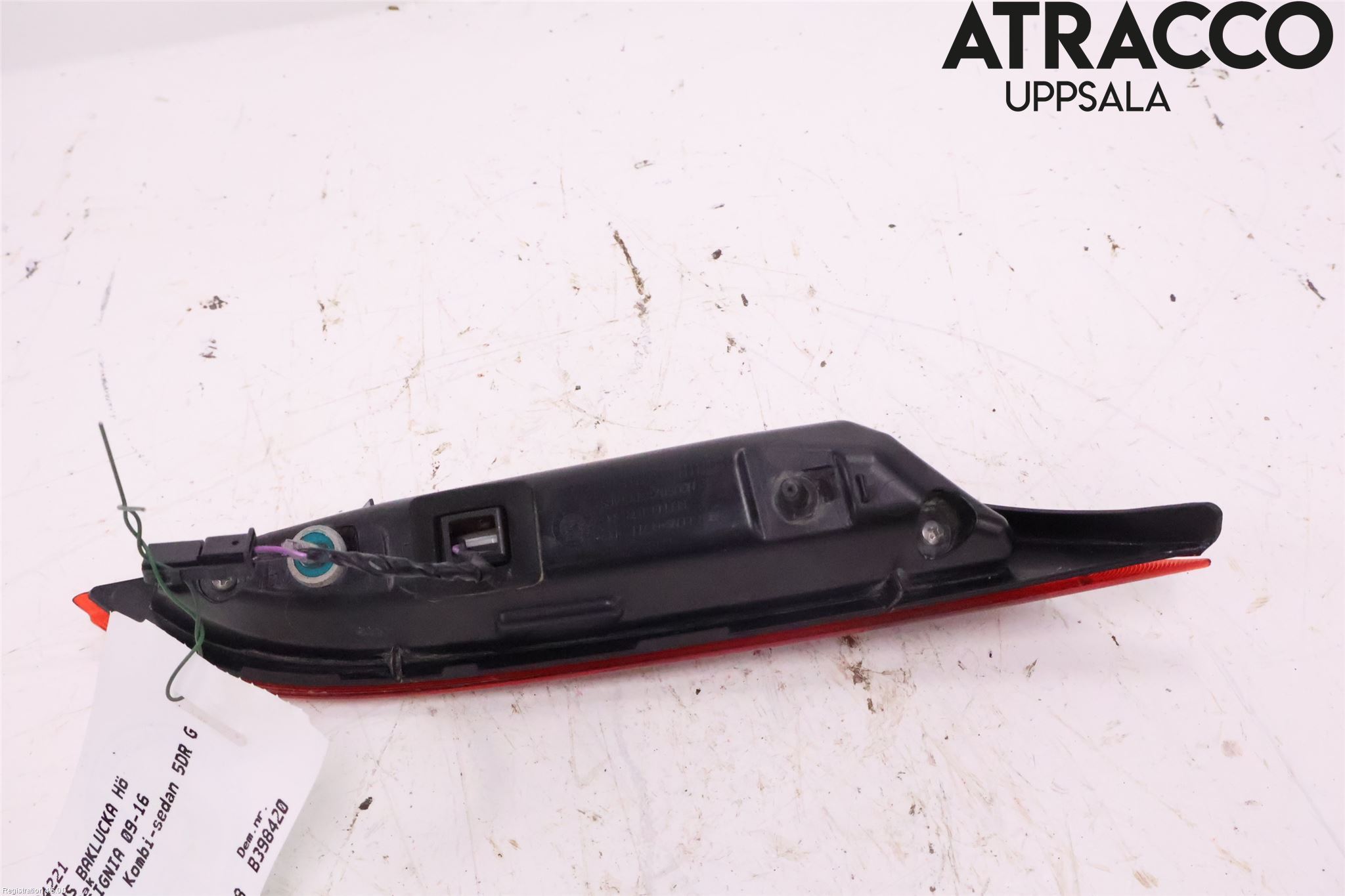 Opel INSIGNIA 09-16 Bakljus Lucka Hö