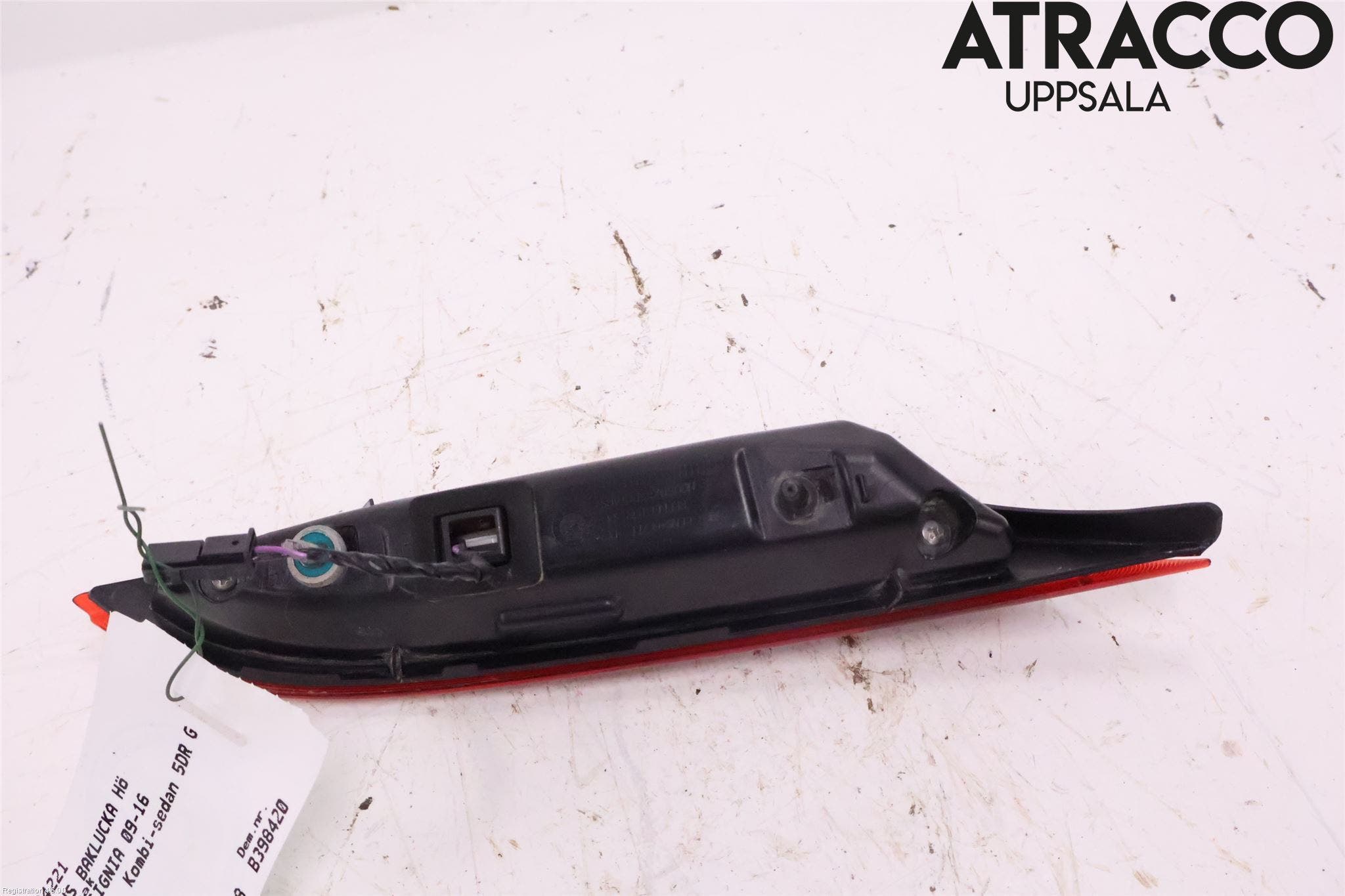 Opel INSIGNIA 09-16 Bakljus Lucka Hö