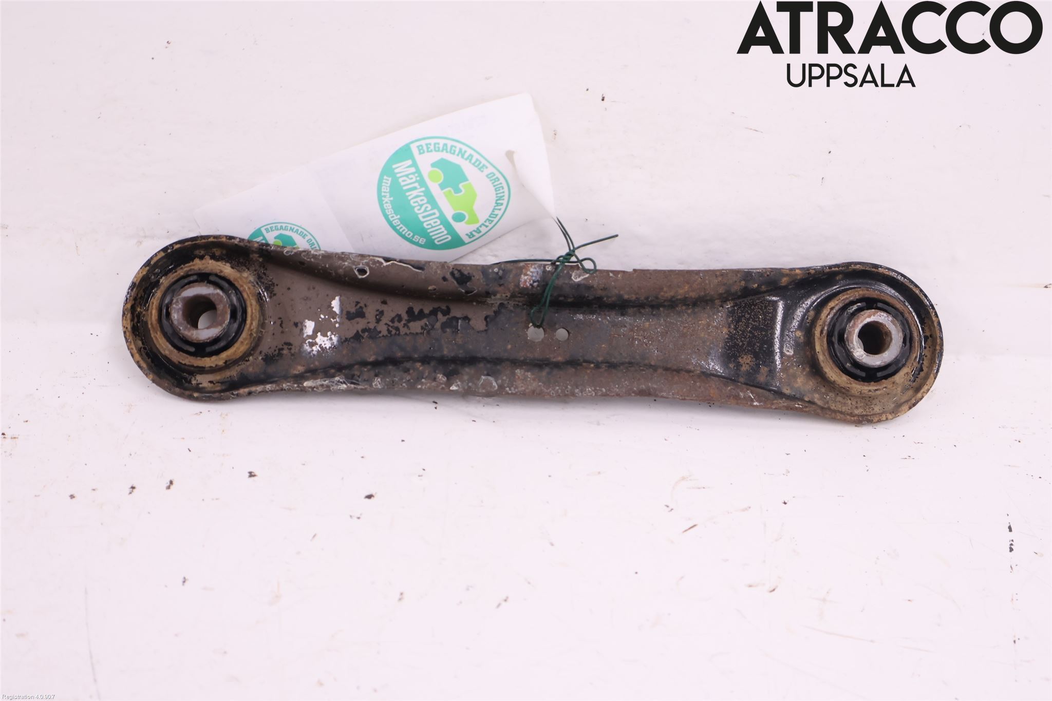 Mitsubishi ECLIPS CROSS Bärarm Bak Vänster