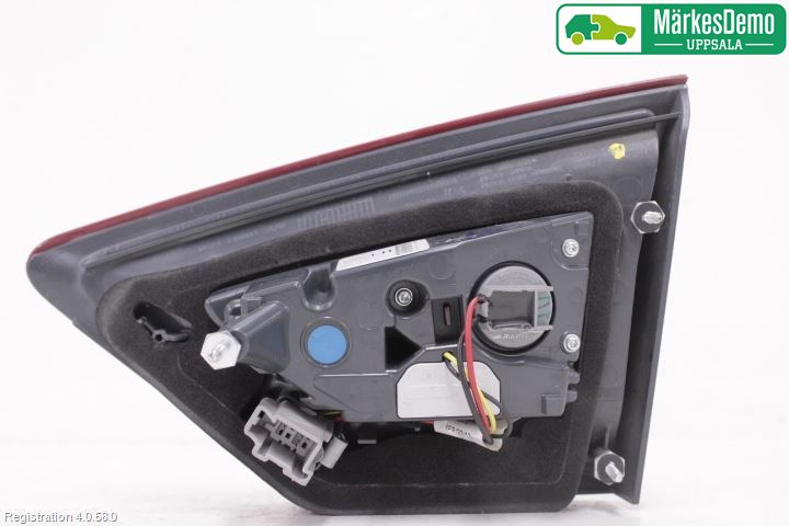 Ford FUSION Bakljus Lucka Vä