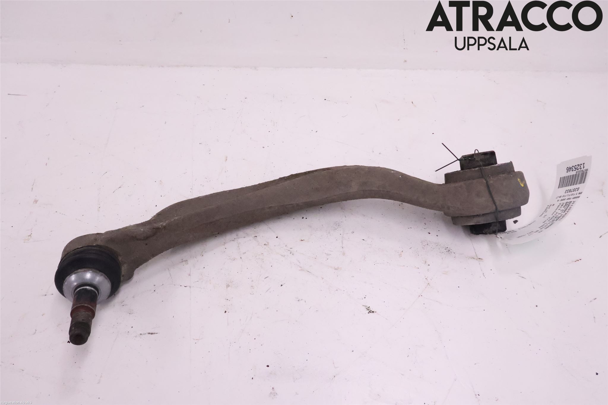 BMW 5 F10/F11/F18 09-17 Bärarm Fram Undre Vä