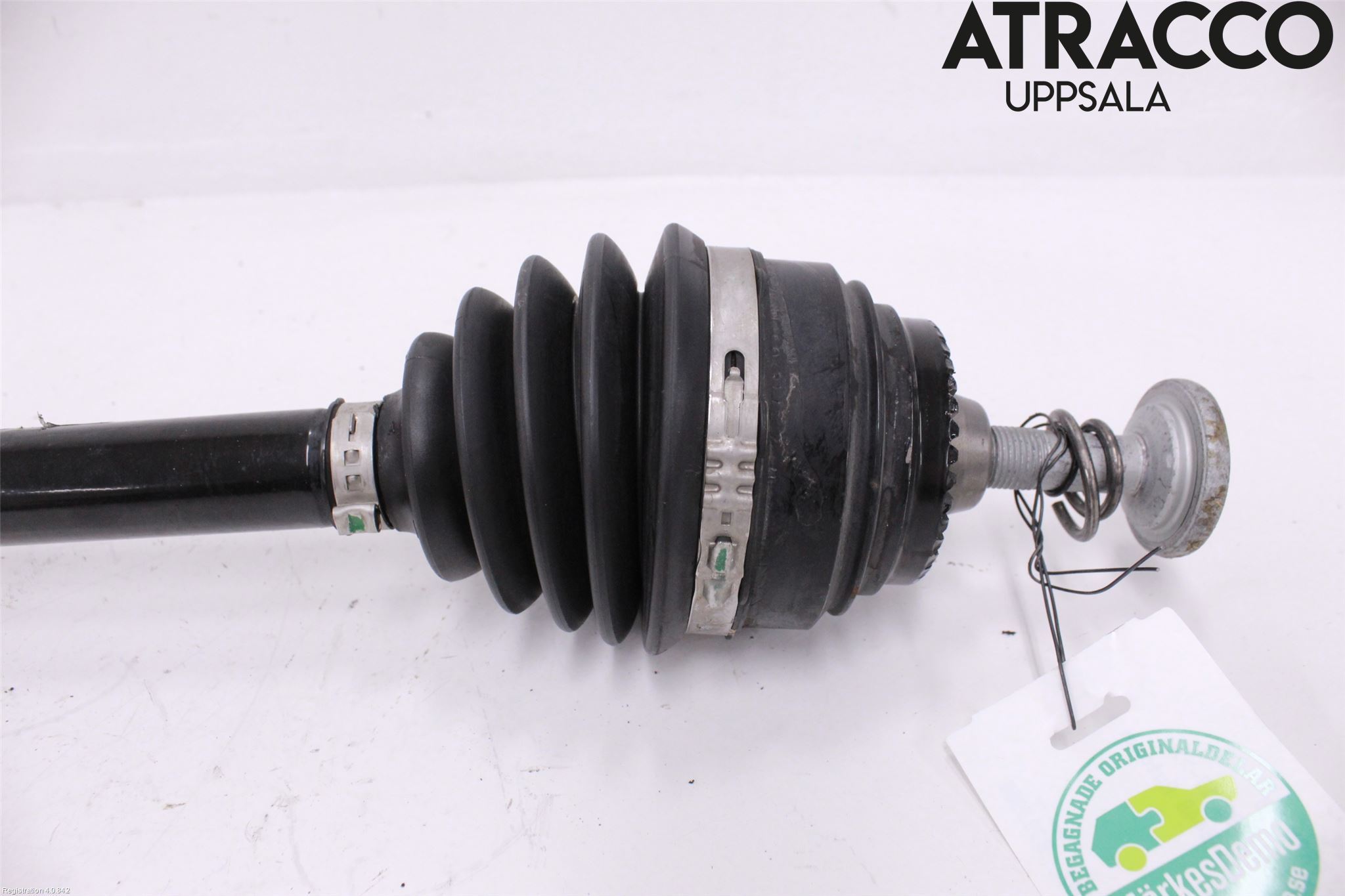 BMW 5 G30/G31/F90 17-23 Drivaxel Fram Höger