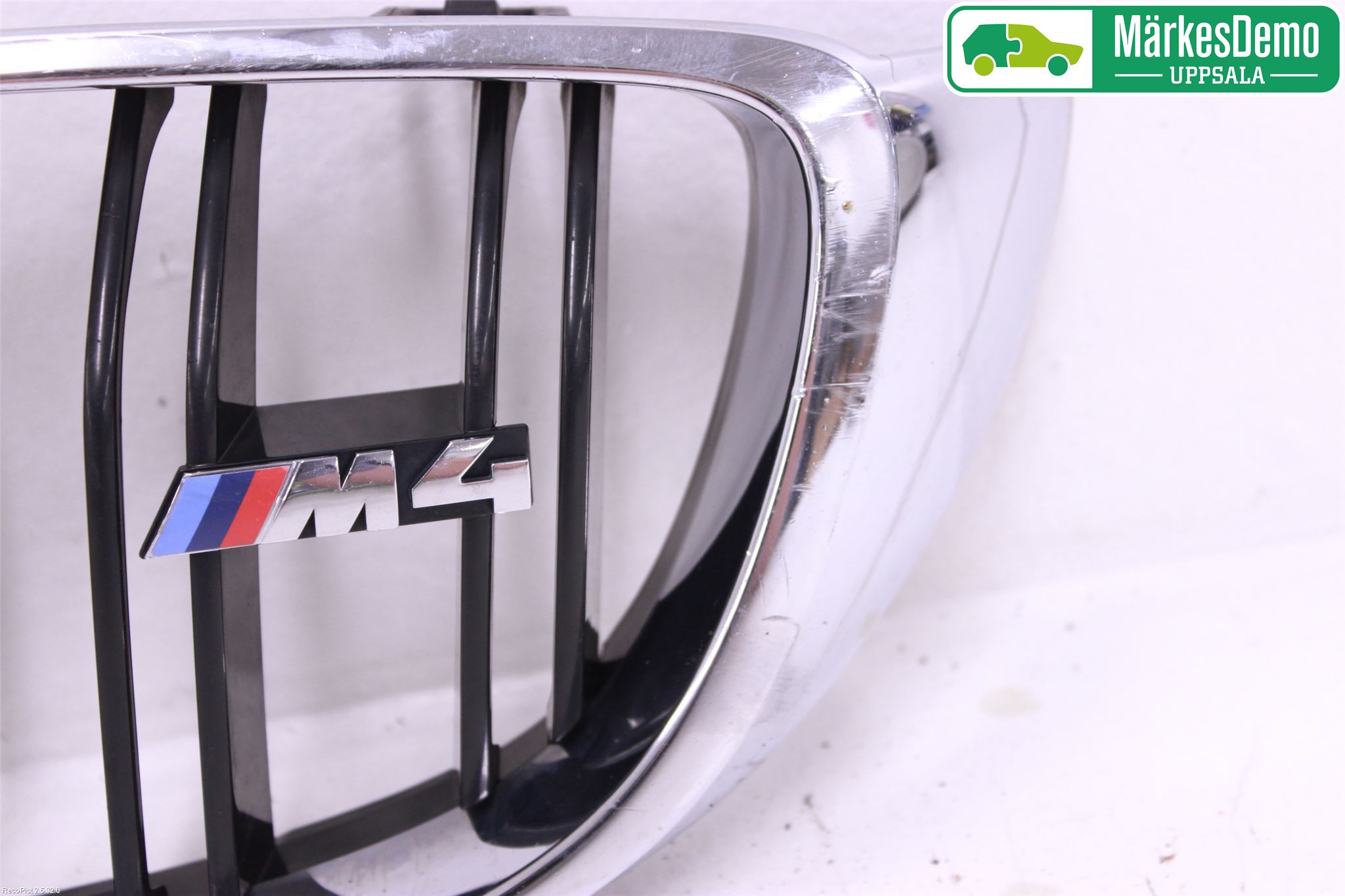 BMW 4 F32/F33/F82/F83 13-20 Grilldel Vänster
