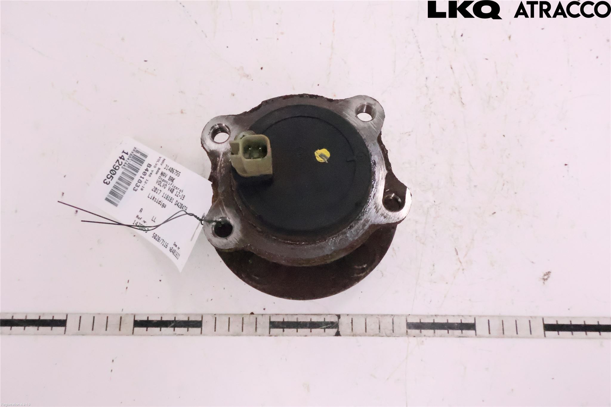 Volvo V40 12-19 Nav Bak