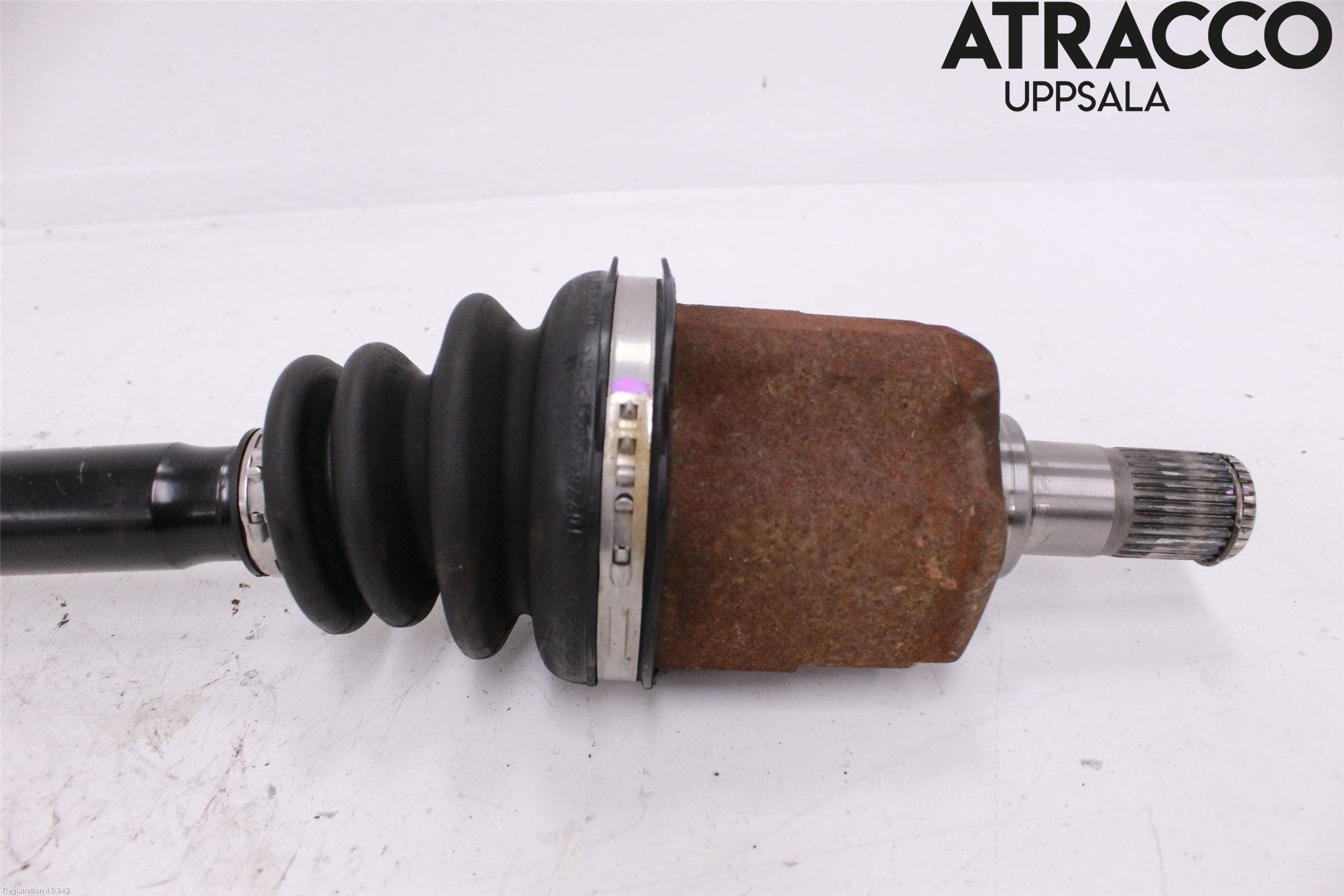 Kia CEED 06-12 Drivaxel Fram Höger