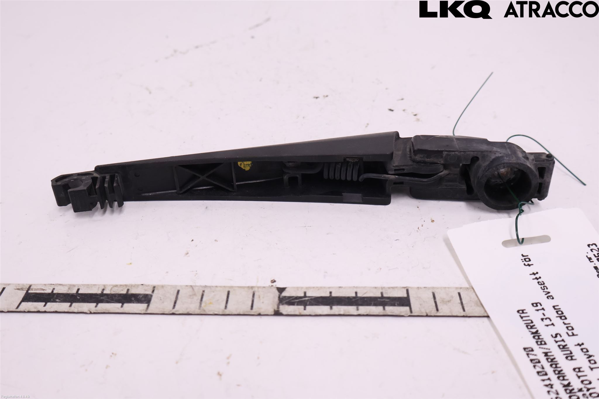 Toyota AURIS 13-19 Torkararm-Bakruta
