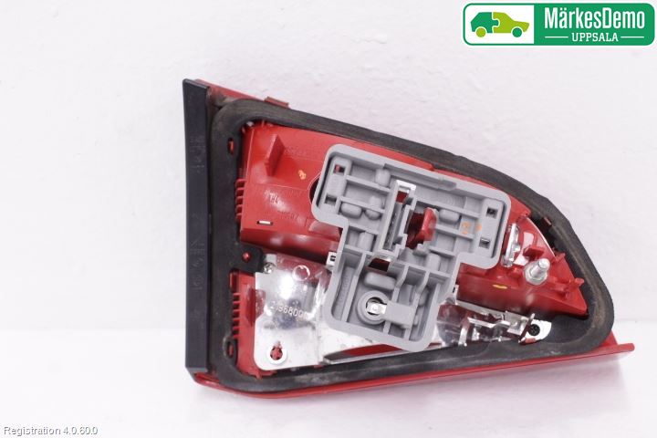 Audi A4/S4 08-11 Bakljus Lucka Hö