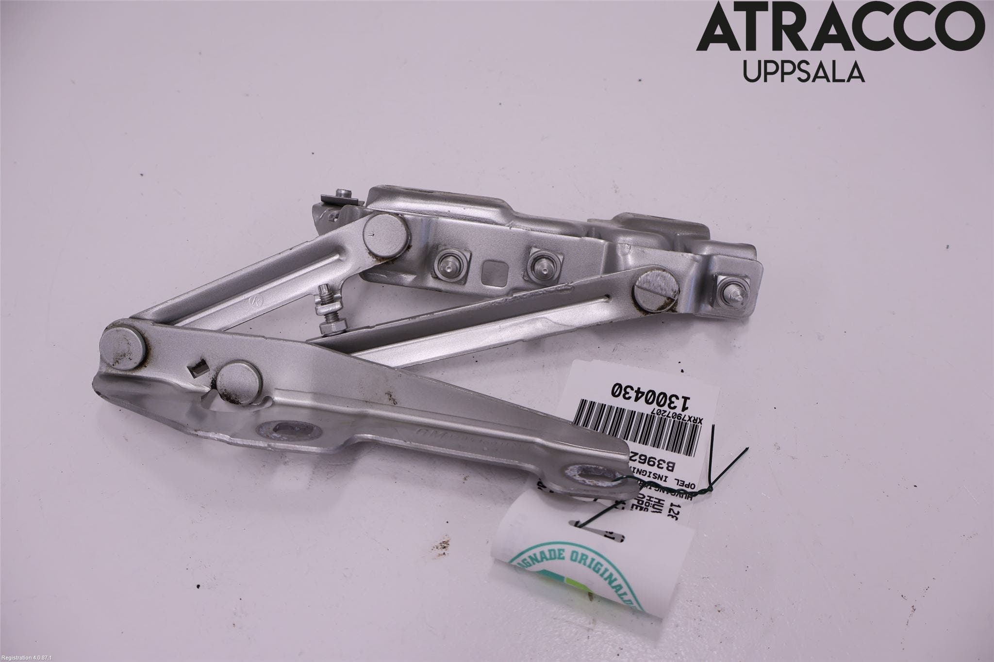 Opel INSIGNIA 09-16 Huvgångjärn