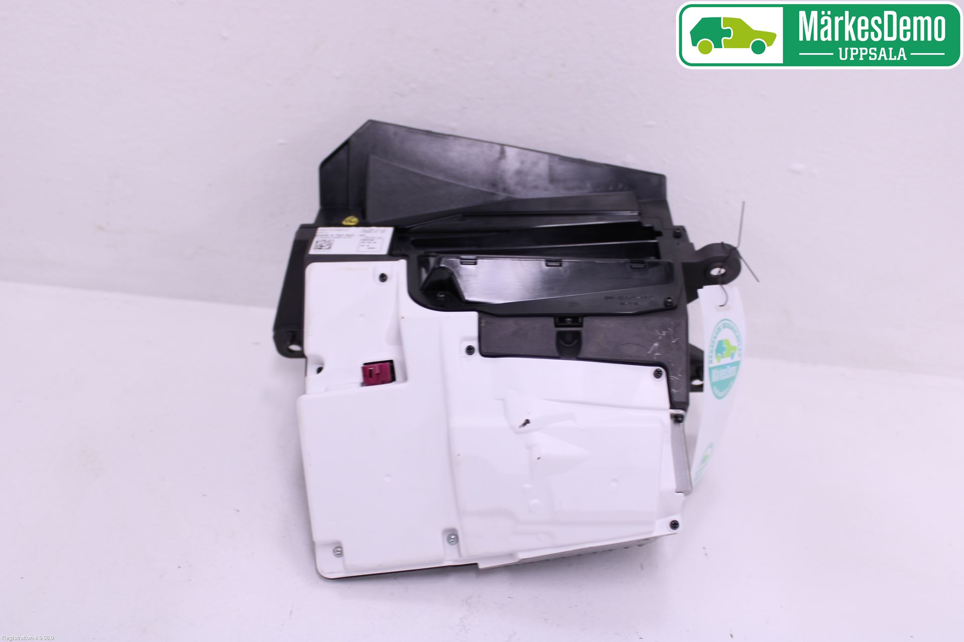 BMW 3 G20/G21/G80/G81 19- Bildskärm