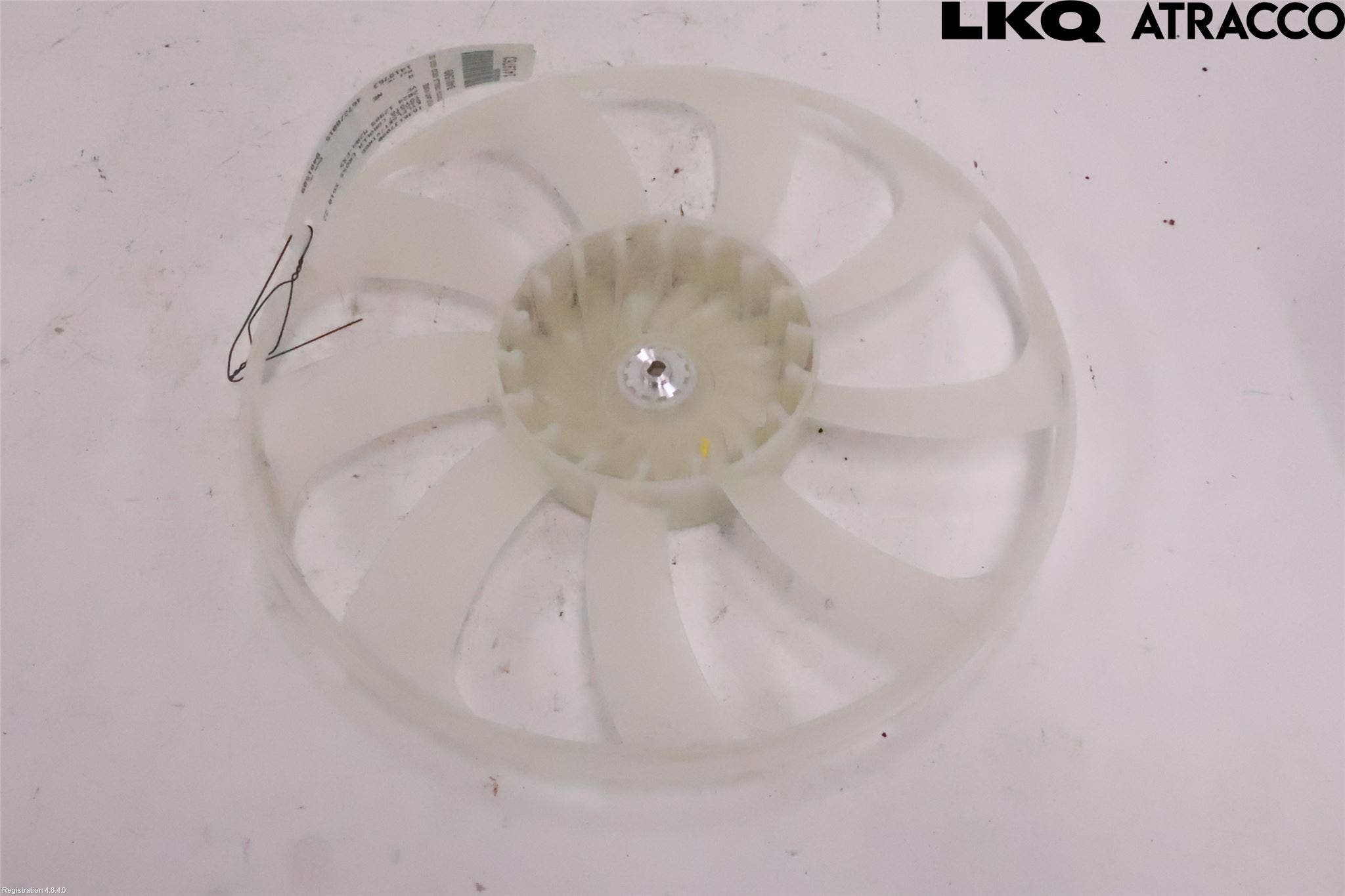 Toyota COROLLA CROSS XG10 22- Kylfläkt-Vinge