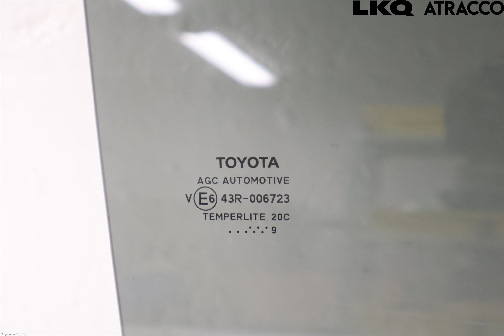 Toyota COROLLA 19- Dörruta Bak Höger