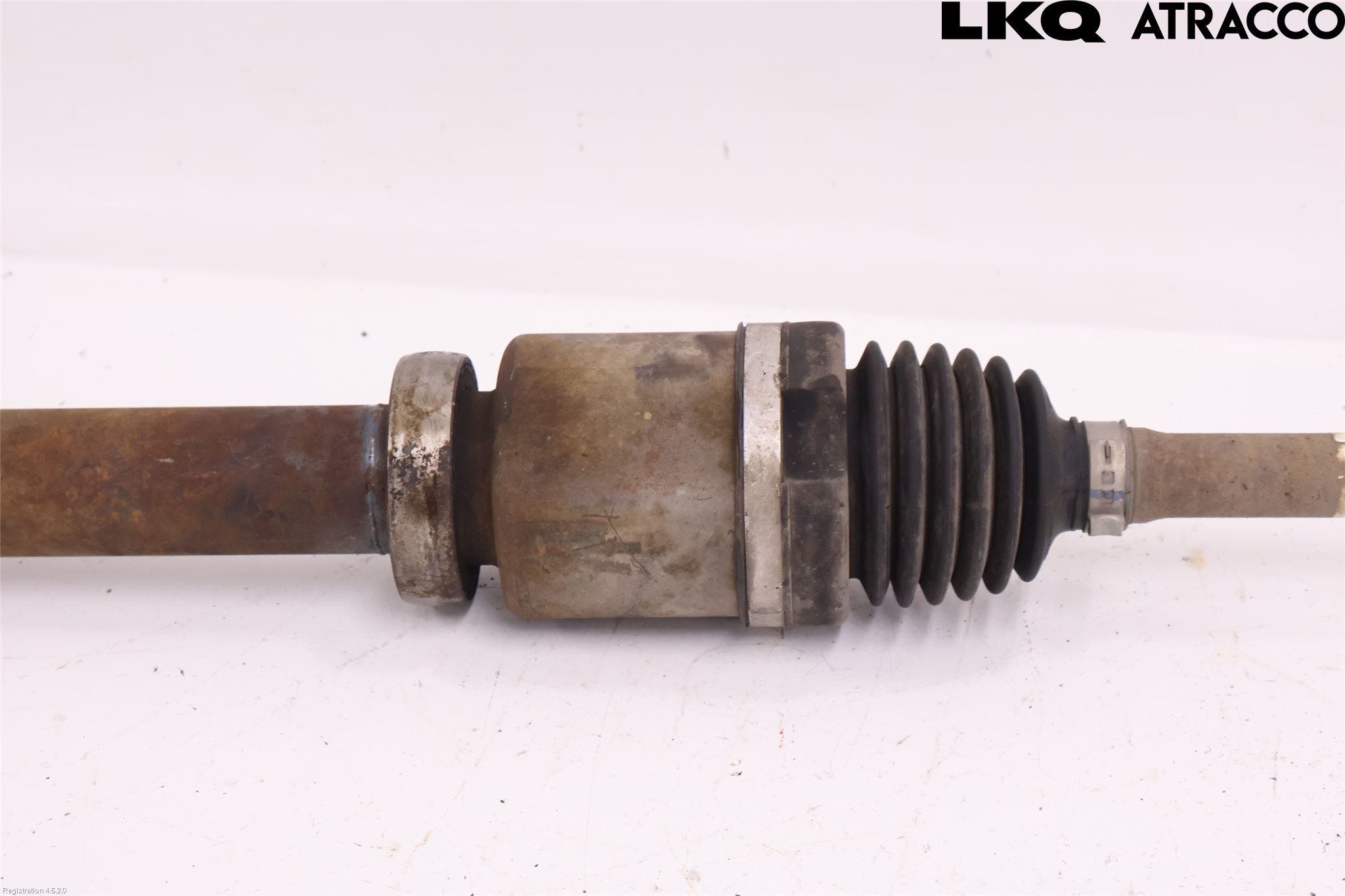 Ford FOCUS 15-18 Drivaxel Fram Höger