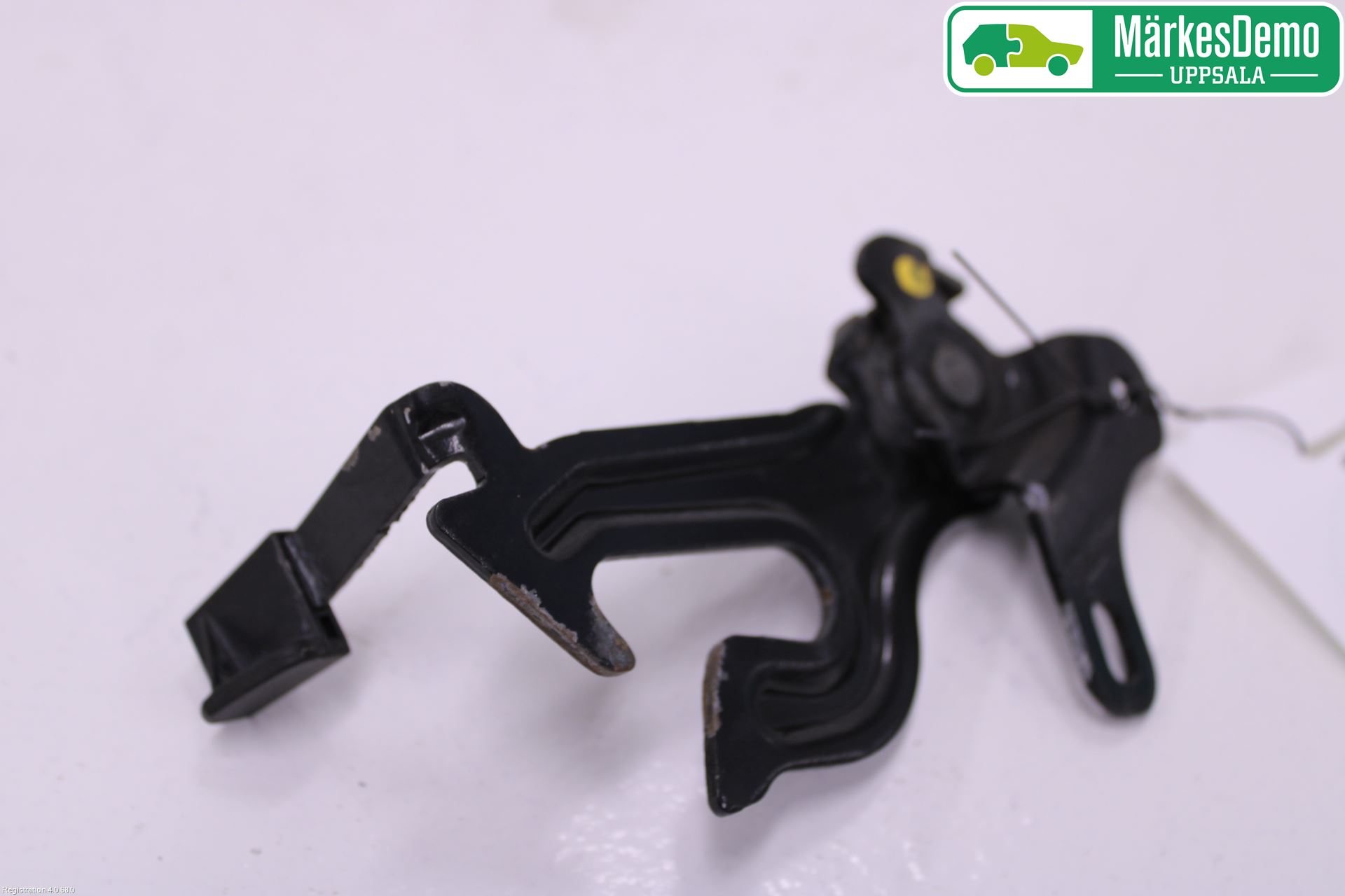 Volvo V70 08-13 Huv Spärr